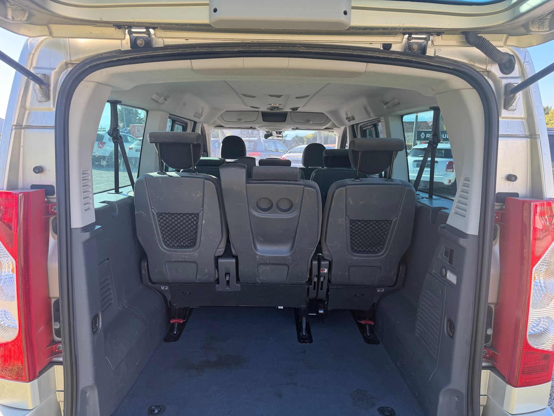 PEUGEOT Expert Tepee 2.0 HDi A Shuttle L2-image-6