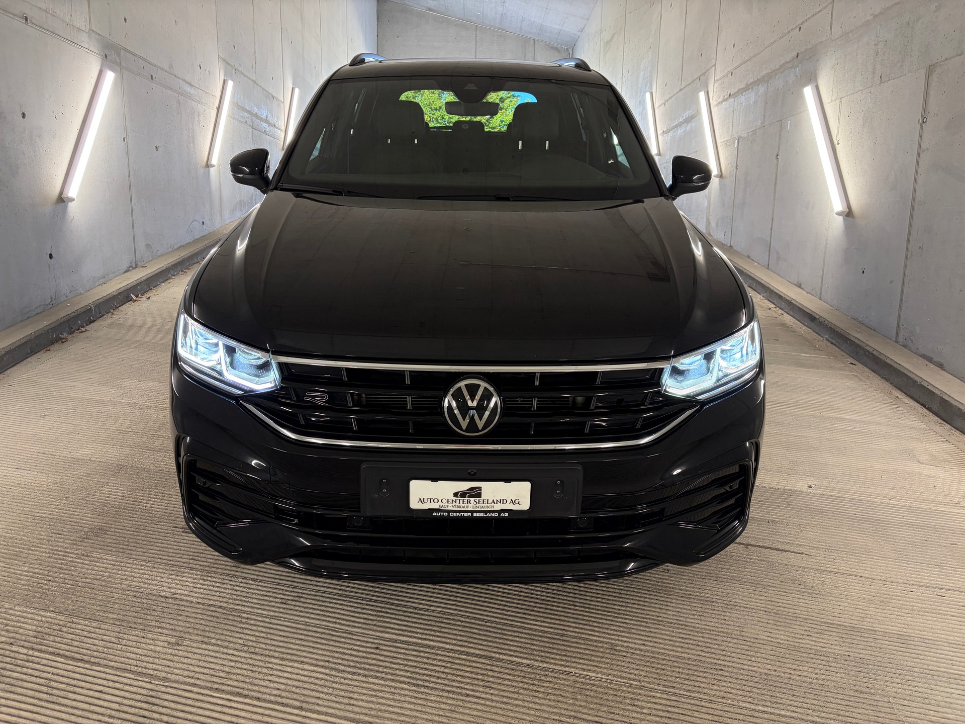 VW Tiguan 2.0 TDI SCR R-Line 4Motion DSG