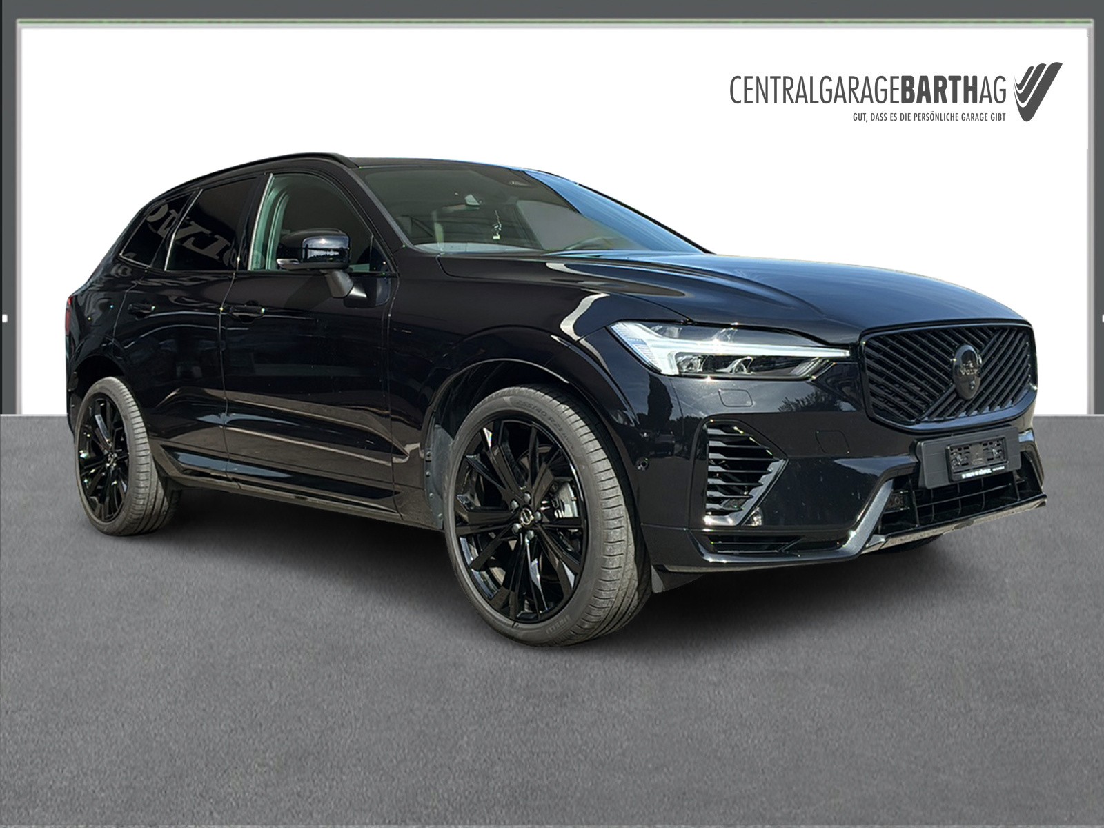 VOLVO XC60 2.0 T6 TE Black Edition eAWD-showroom-element-2