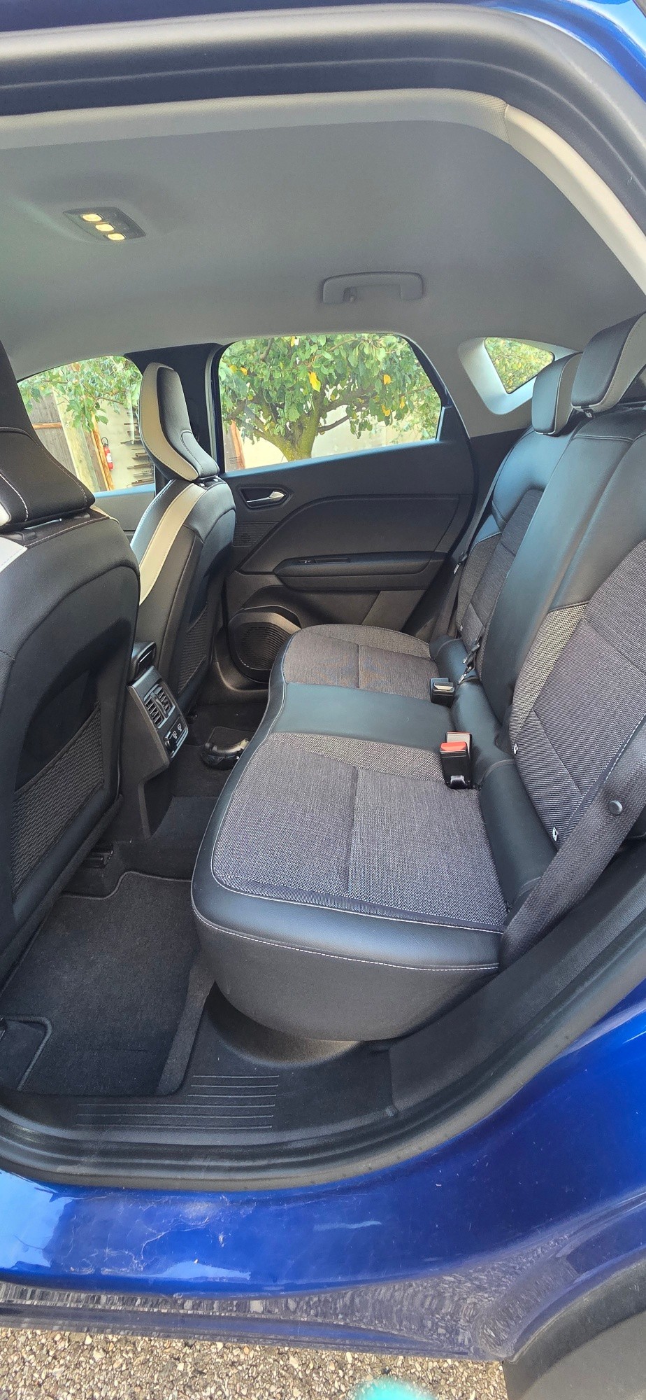 RENAULT Captur 1.3 TCe EDC Intens EDC-image-14