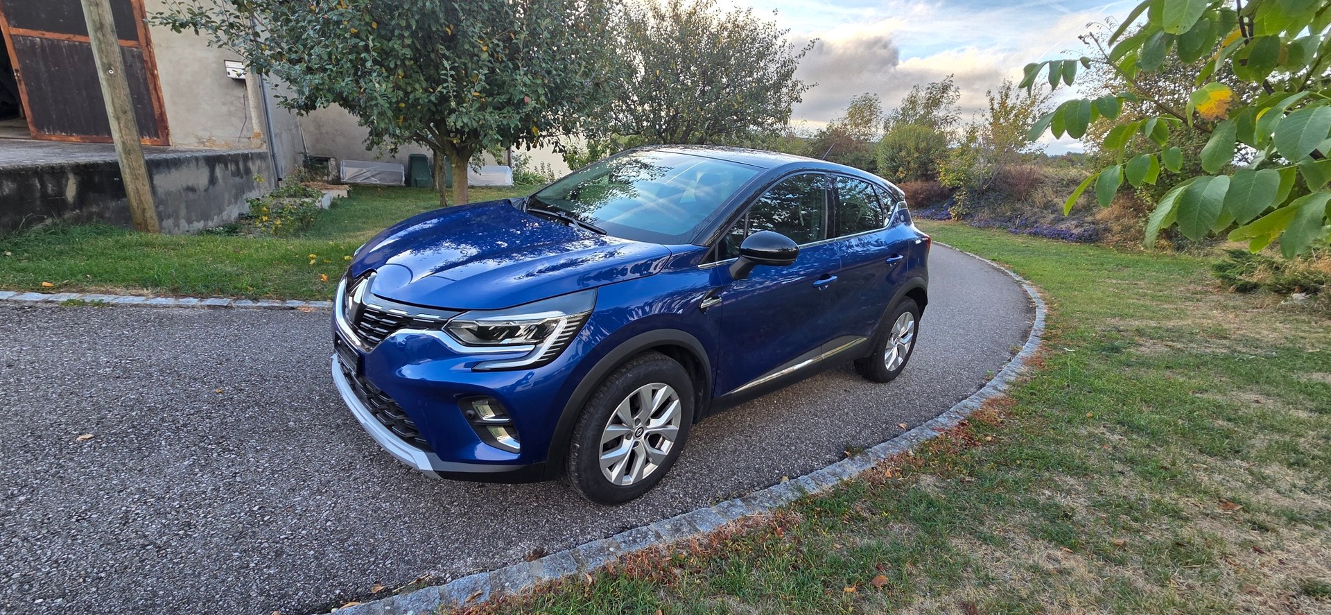 RENAULT Captur 1.3 TCe EDC Intens EDC-image-7