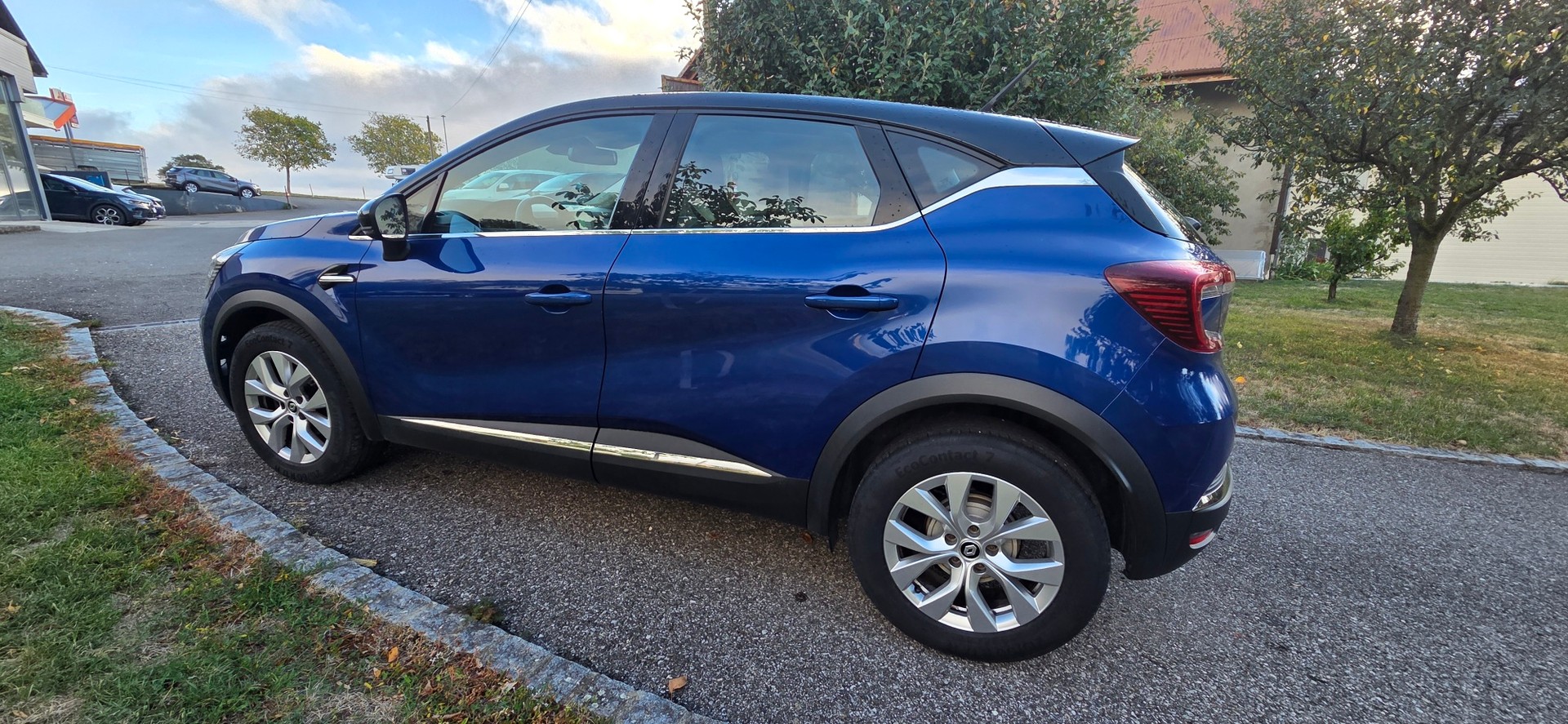 RENAULT Captur 1.3 TCe EDC Intens EDC-image-9