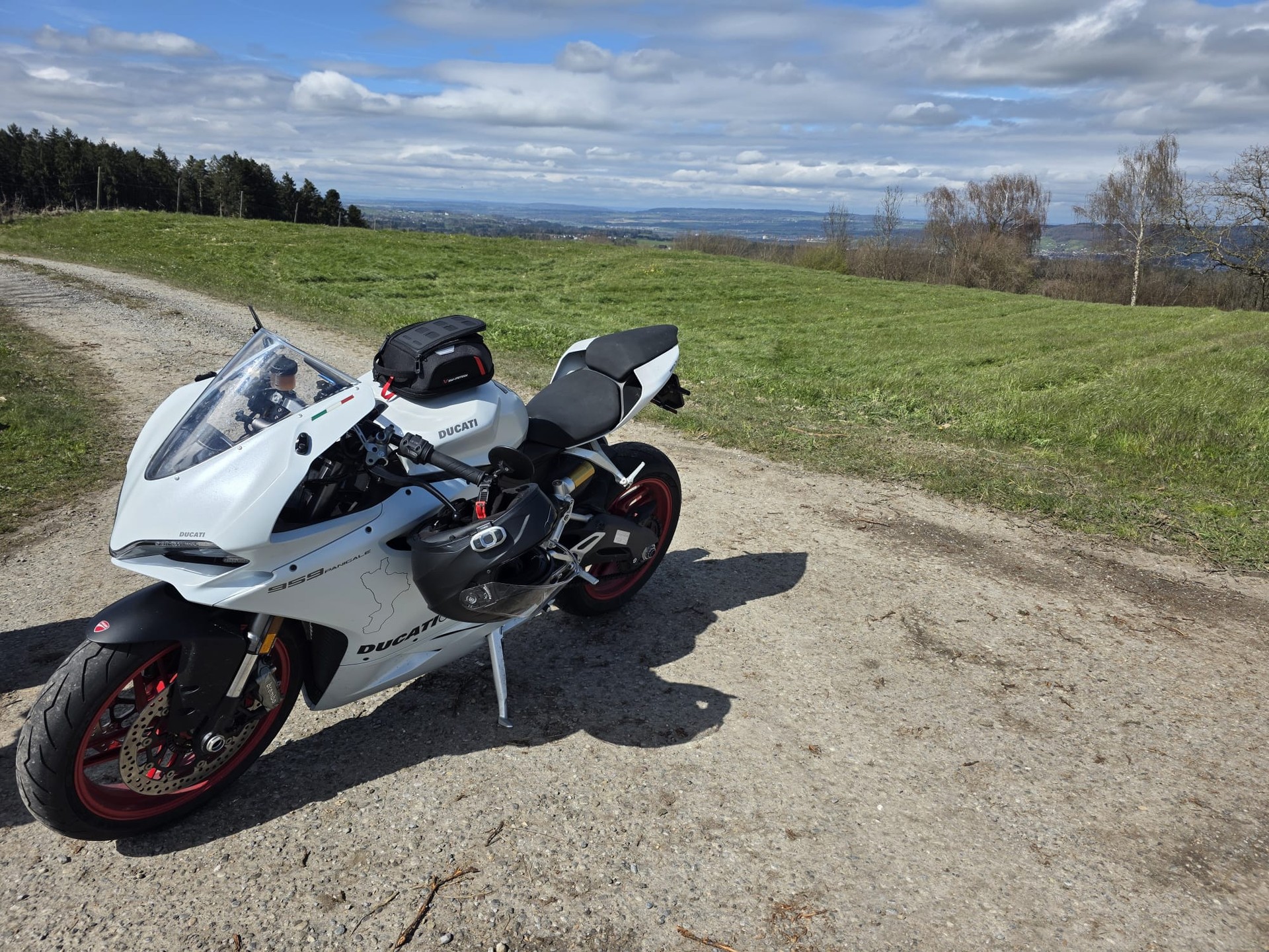 DUCATI Panigale 959-image-1