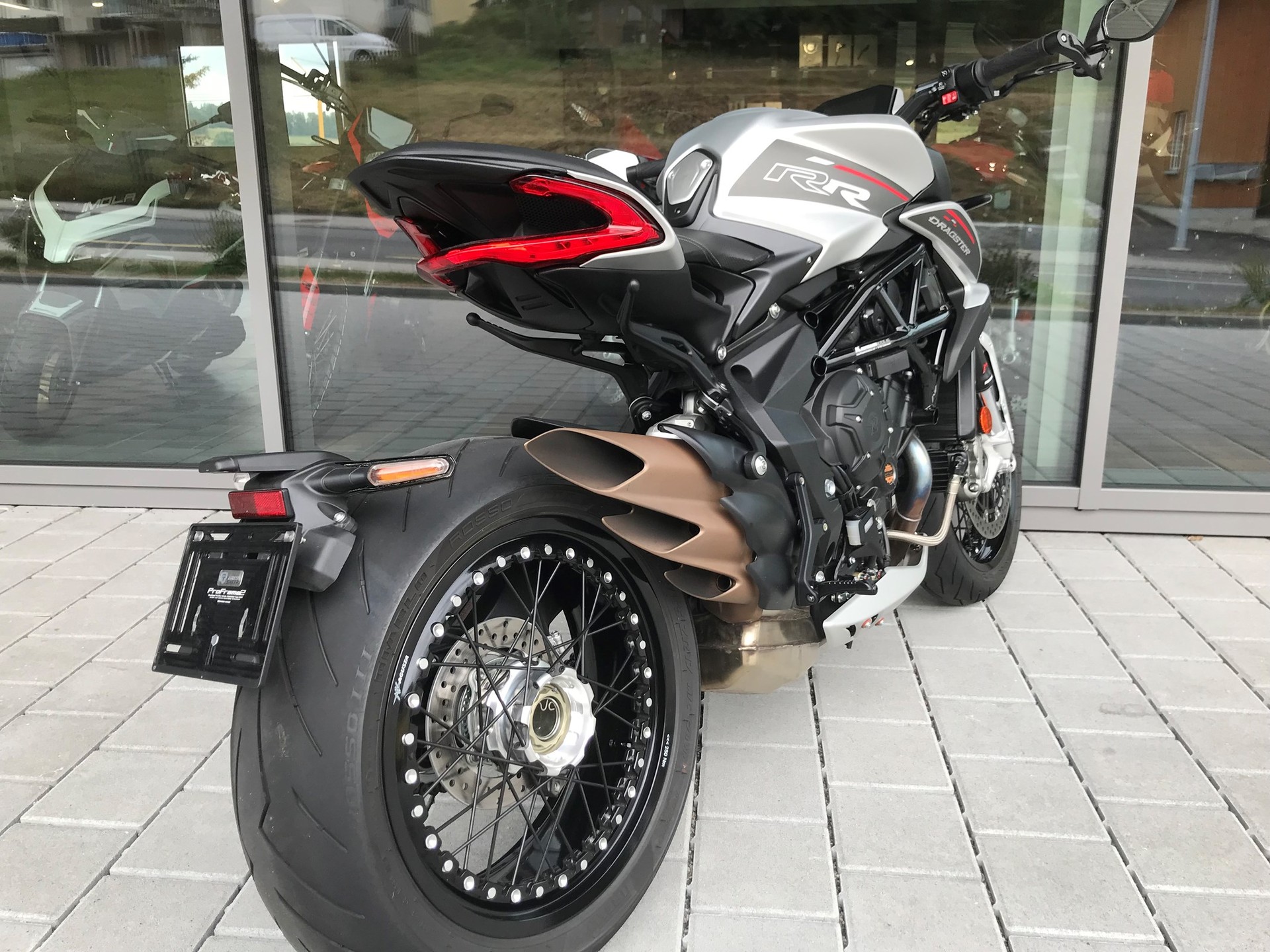 MV AGUSTA Dragster 800 RR-image-3