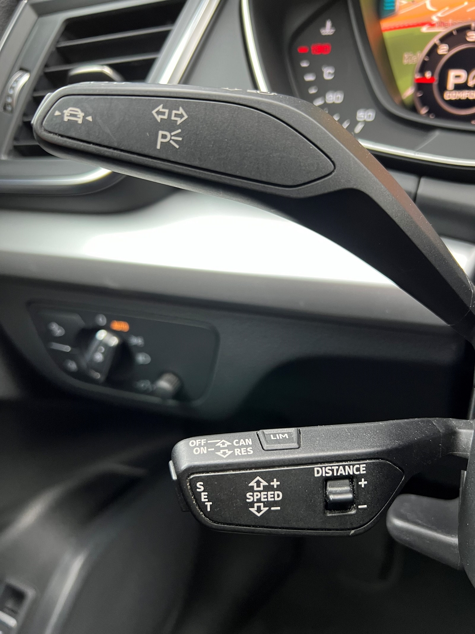 AUDI Q5 50 TDI quattro tiptronic-image-12