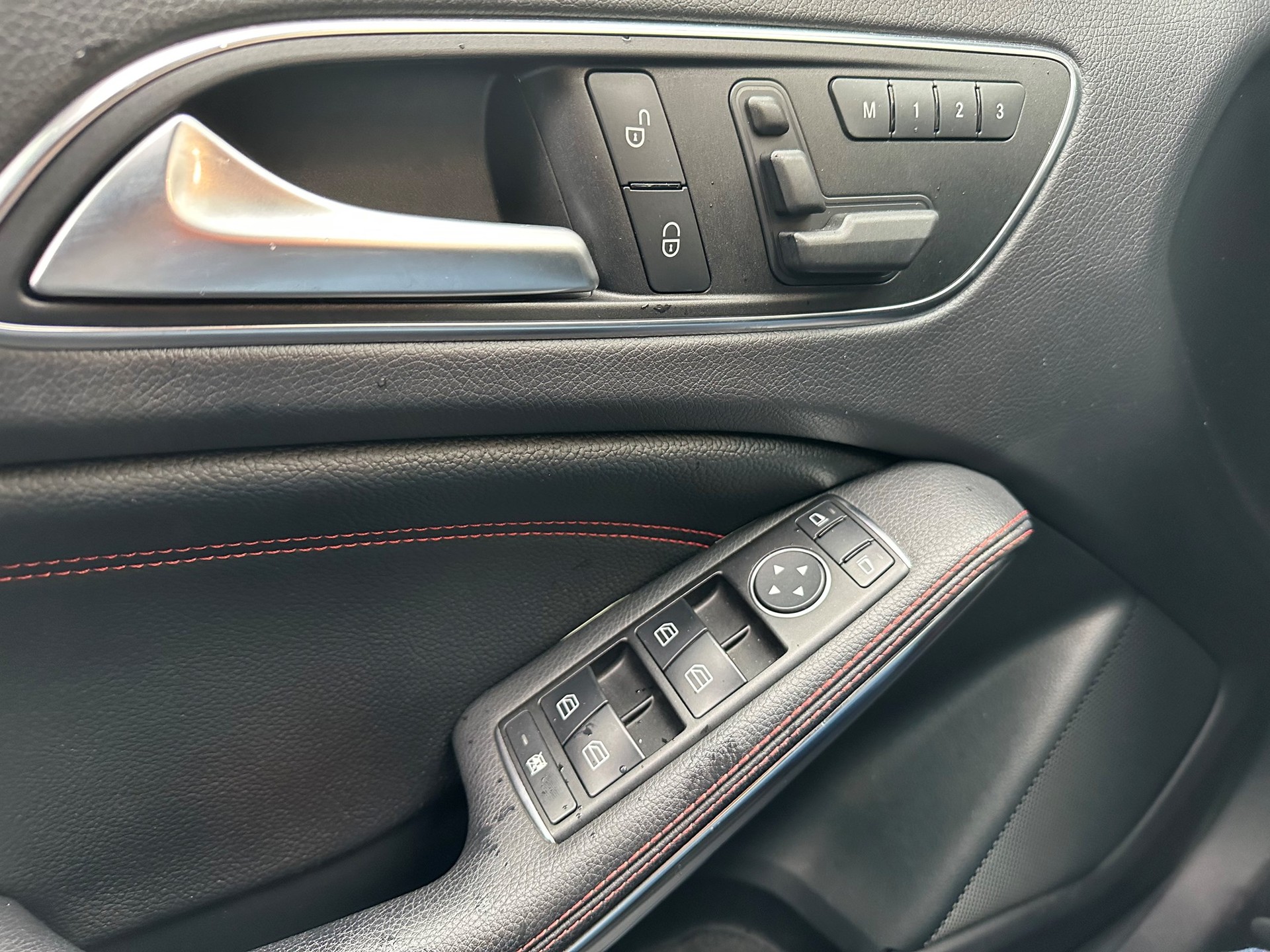 MERCEDES-BENZ A 45 AMG 4Matic Speedshift 7G-DCT-image-18