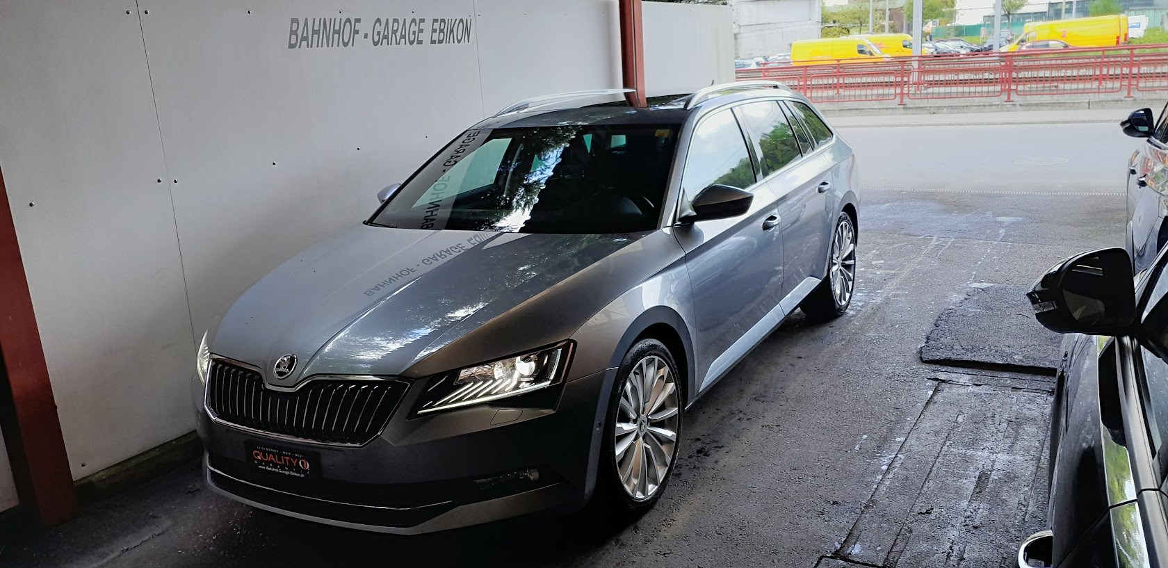 SKODA Superb Combi 2.0 TSI Style DSG 4x4-image-4