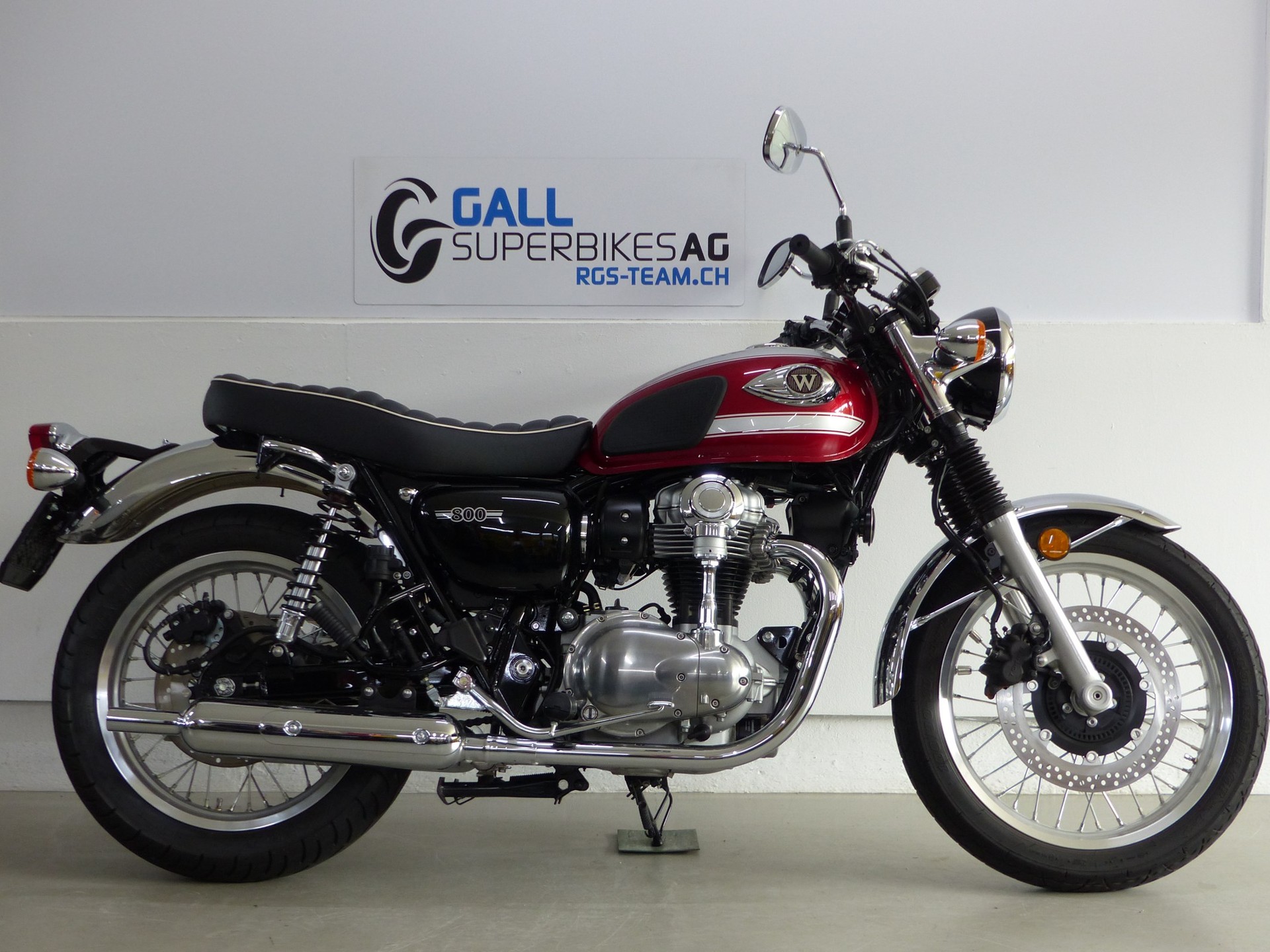 KAWASAKI W 800