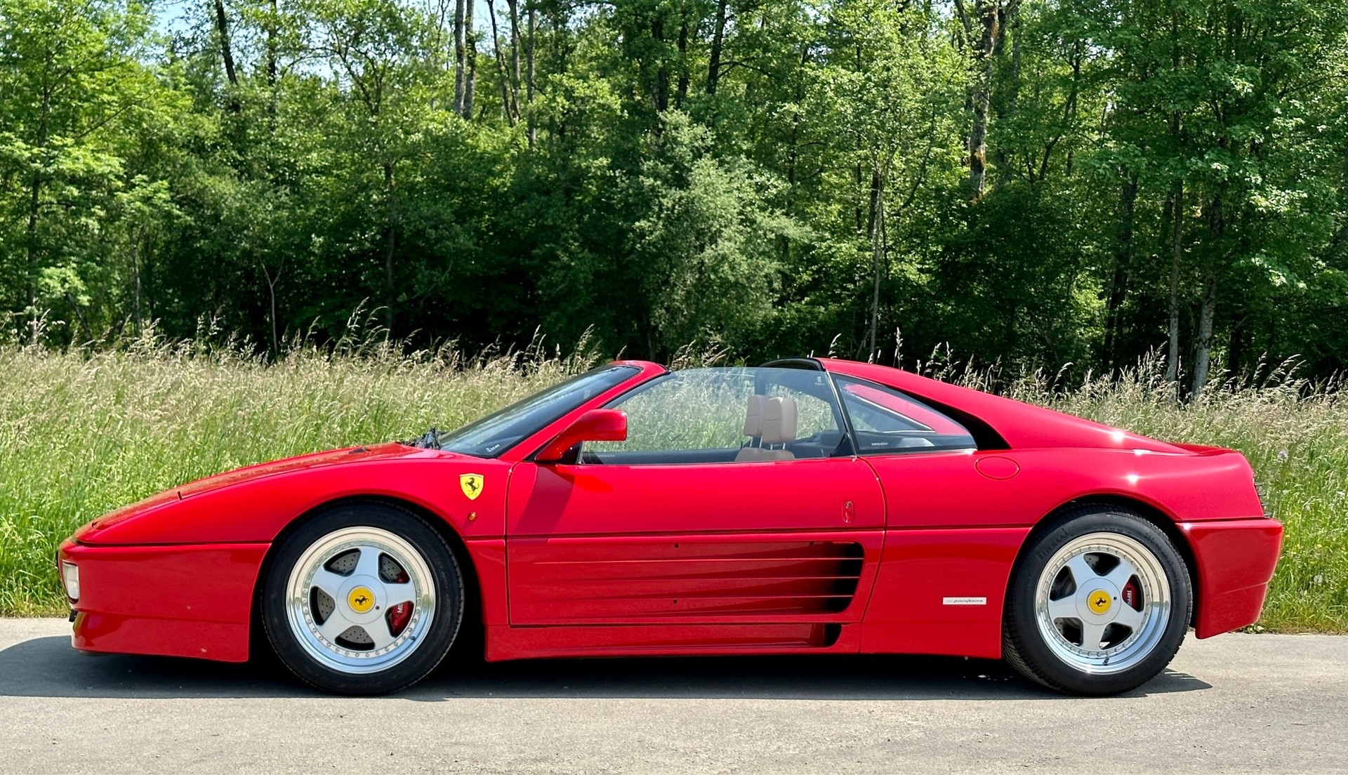 FERRARI 348 GTS-image-2