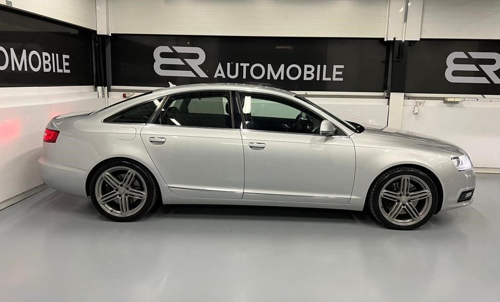 AUDI A6 4.2 V8 FSI quattro tiptronic-image-4
