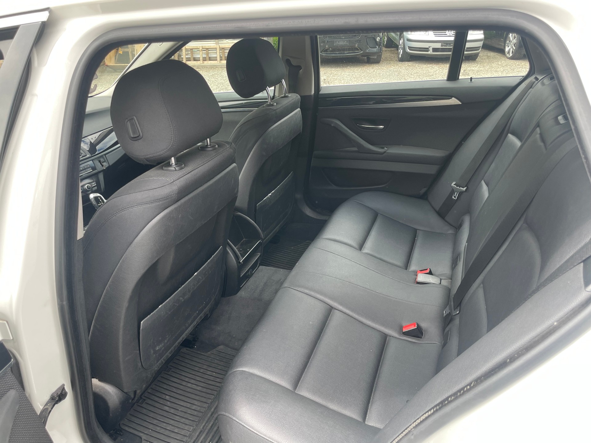 BMW 530d Touring xDrive Steptronic-image-7