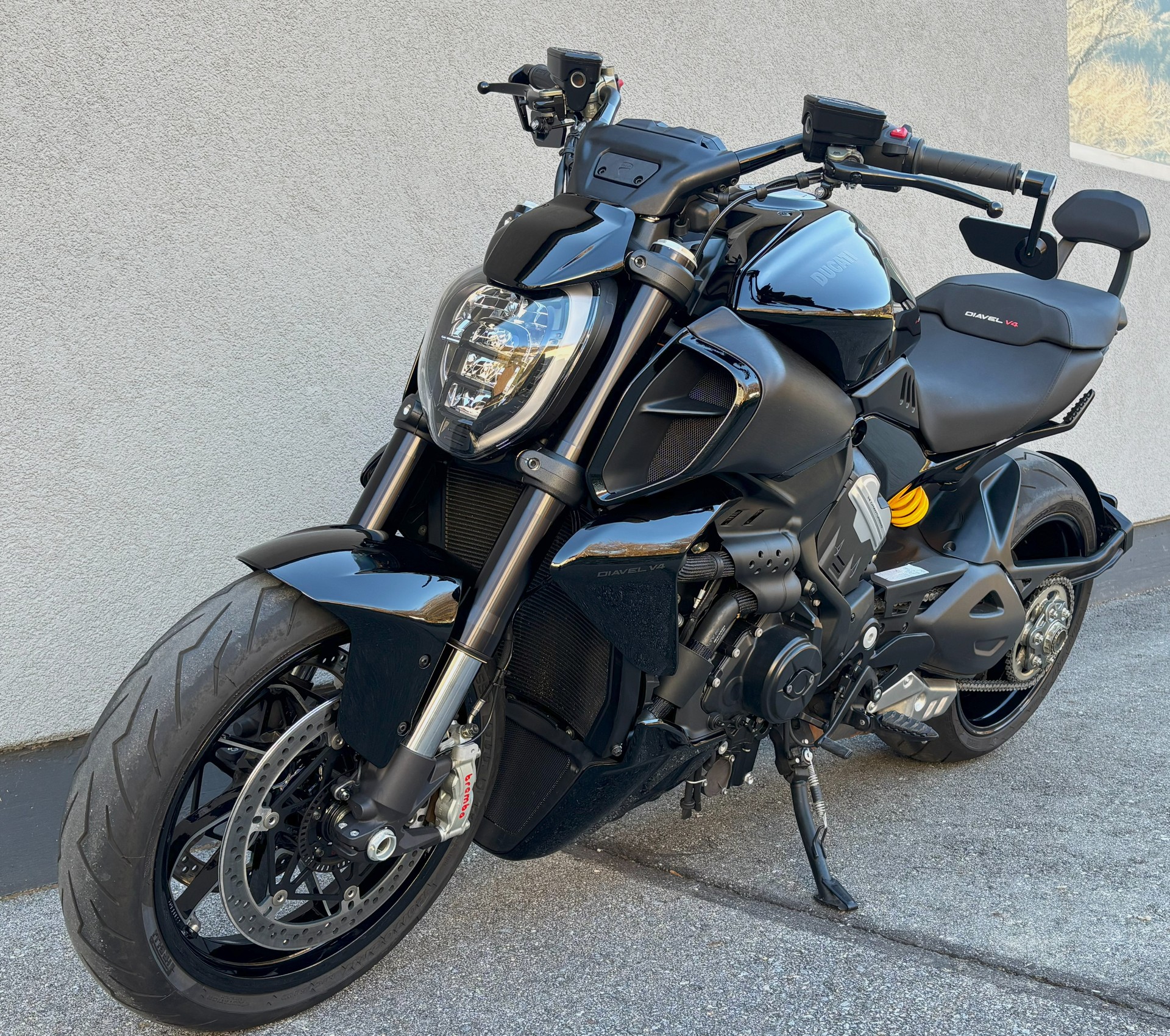 DUCATI Diavel V4-image-2