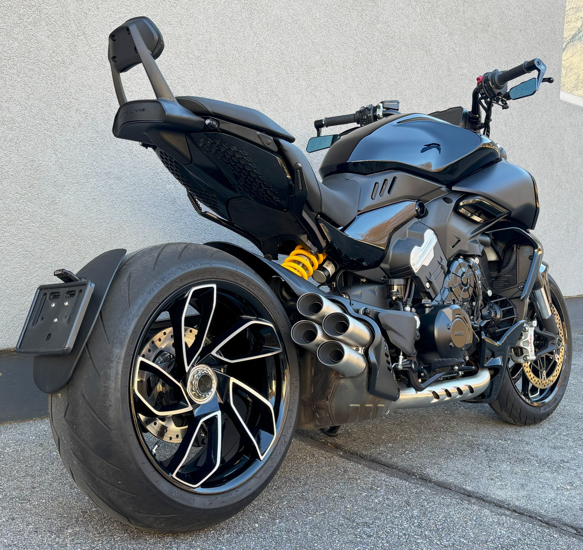 DUCATI Diavel V4-image-5
