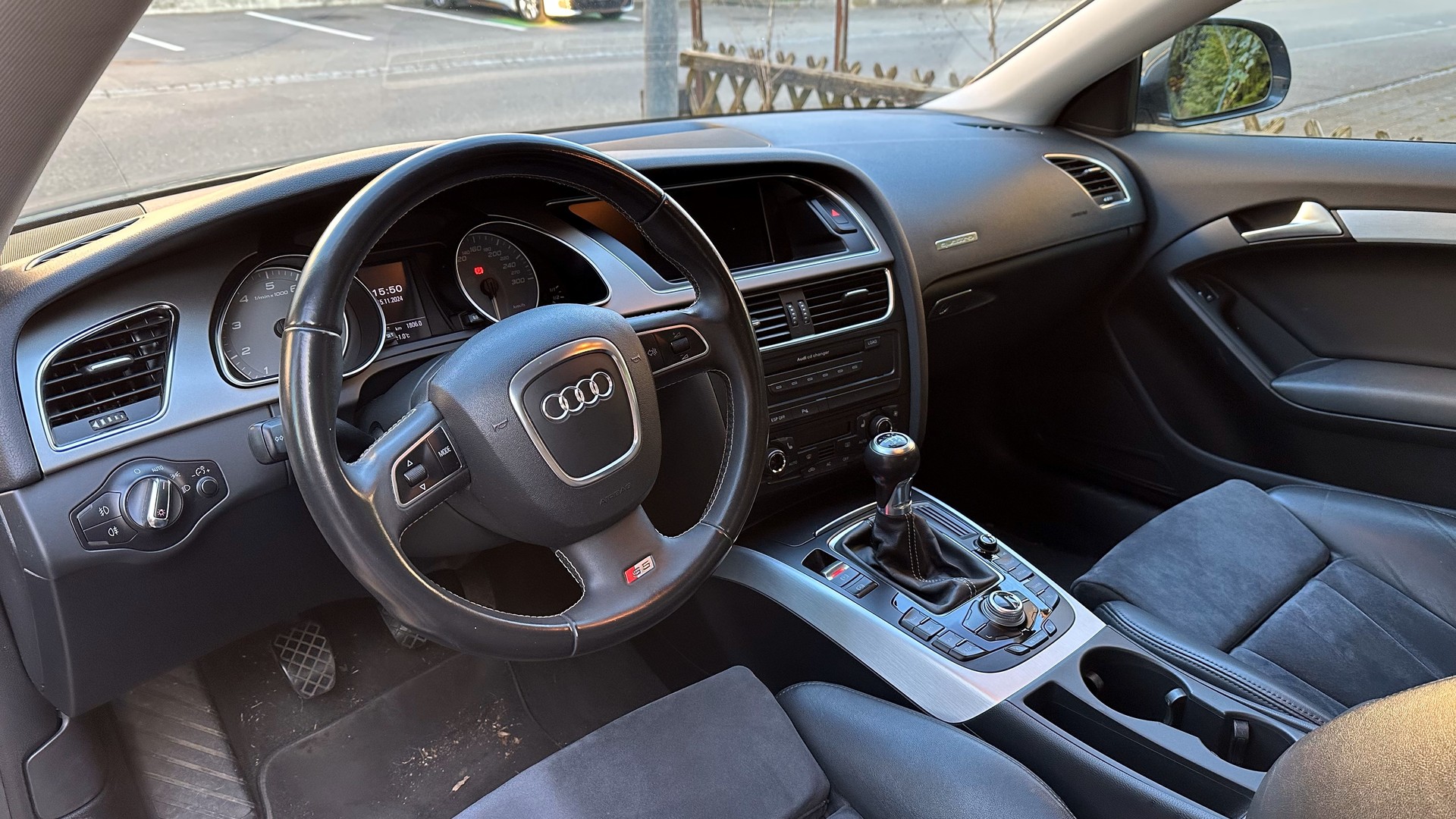 AUDI S5 Coupé 4.2 FSI quattro-image-8