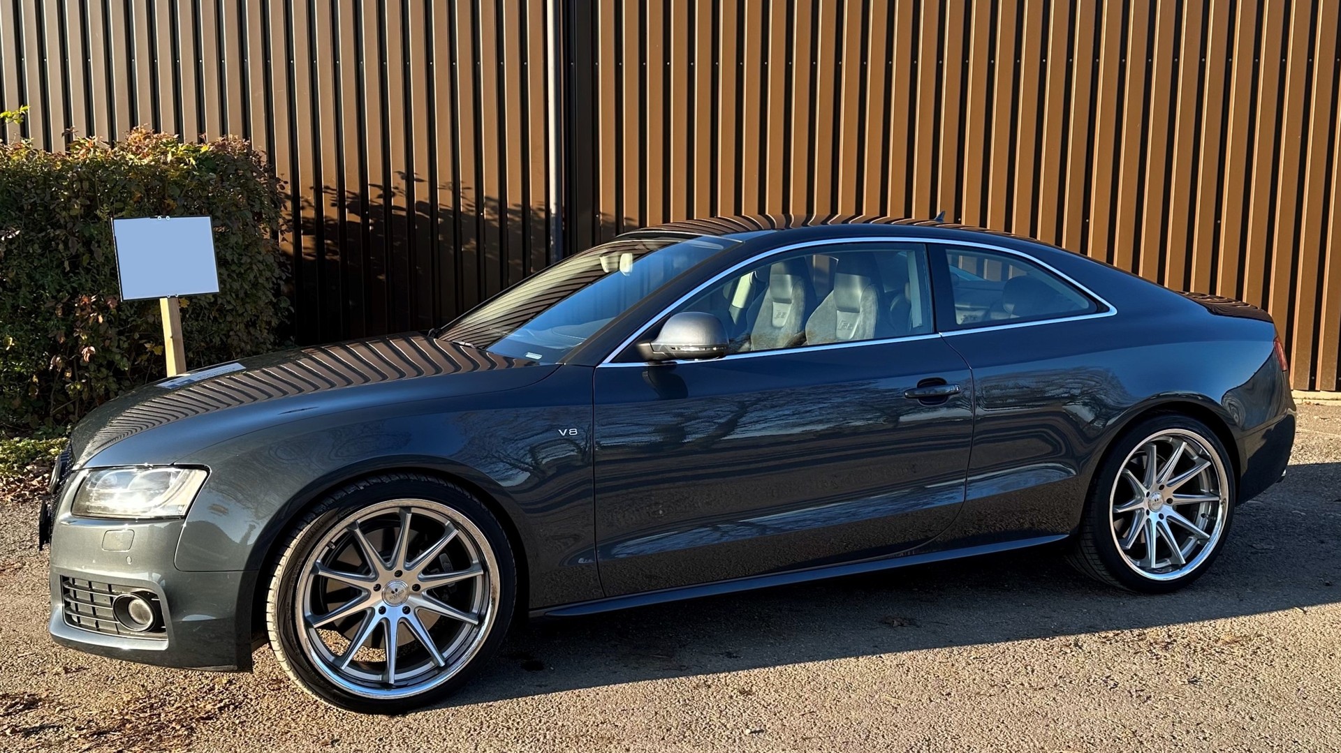 AUDI S5 Coupé 4.2 FSI quattro-image-2