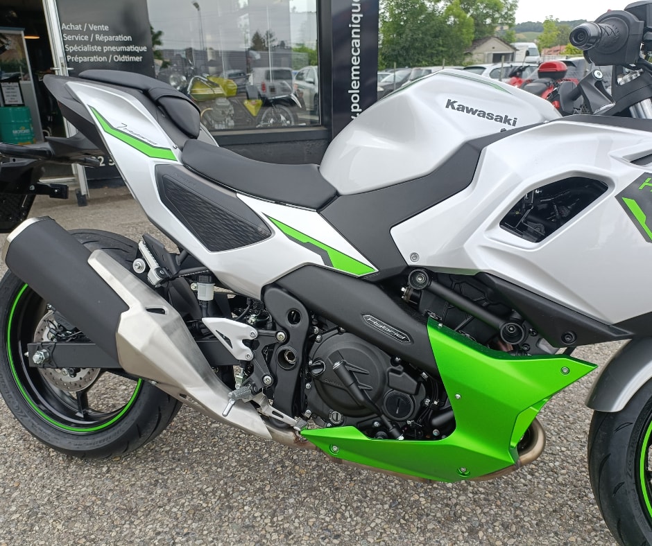 KAWASAKI Ninja 7 Hybrid-image-4