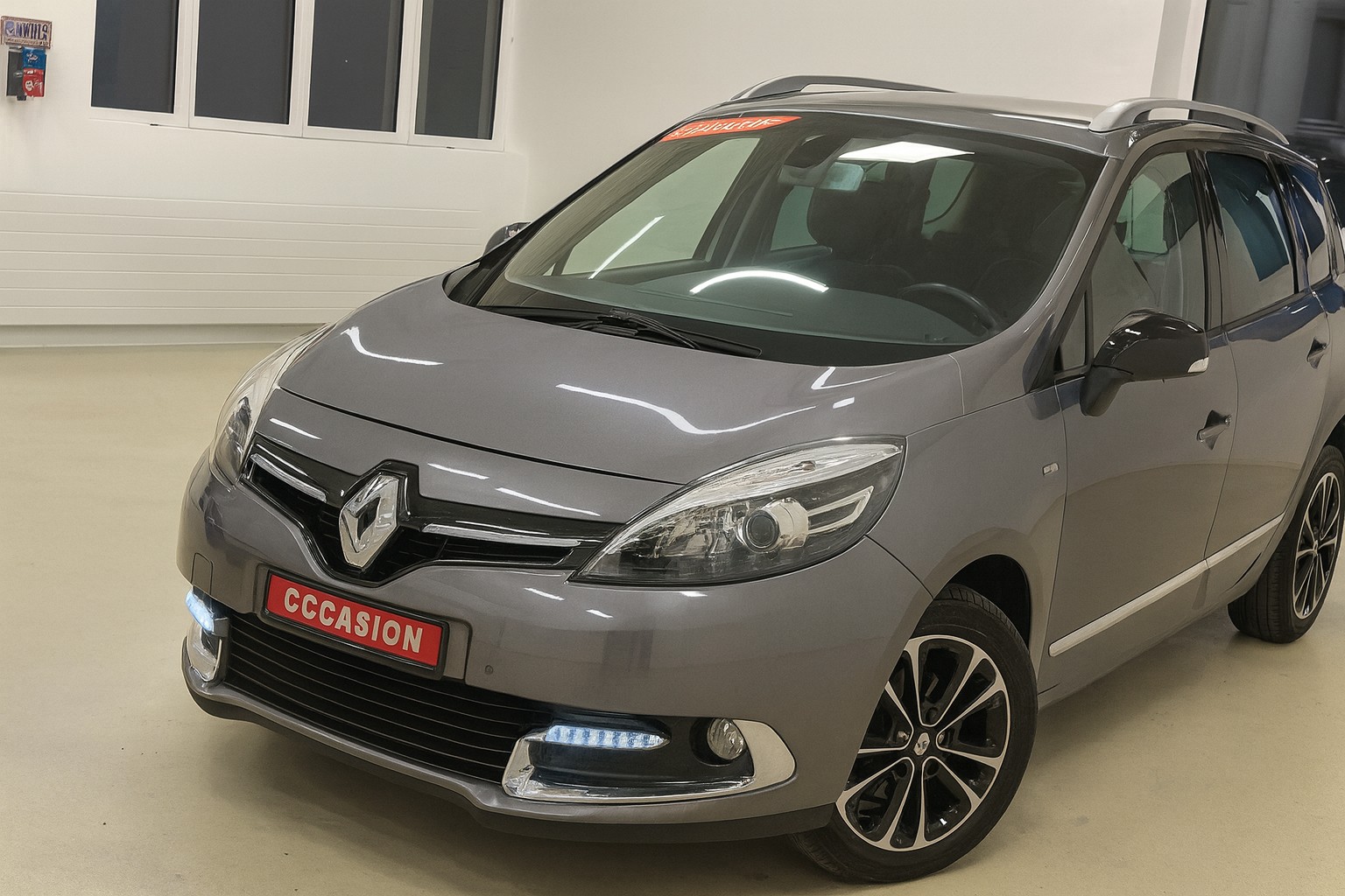 RENAULT Grand Scénic 1.6 dCi Bose-showroom-element-3