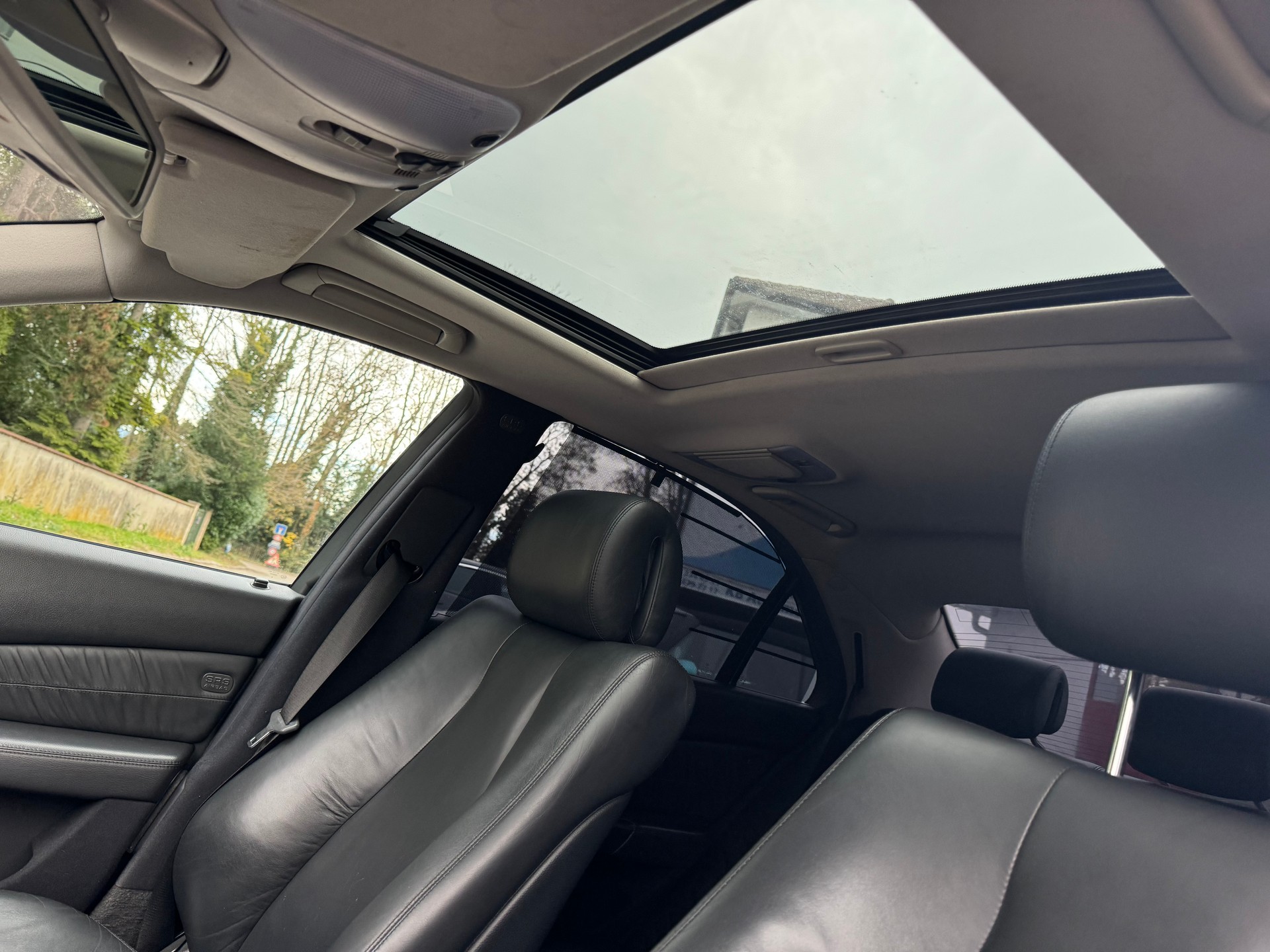 MERCEDES-BENZ S 500 4Matic-image-12