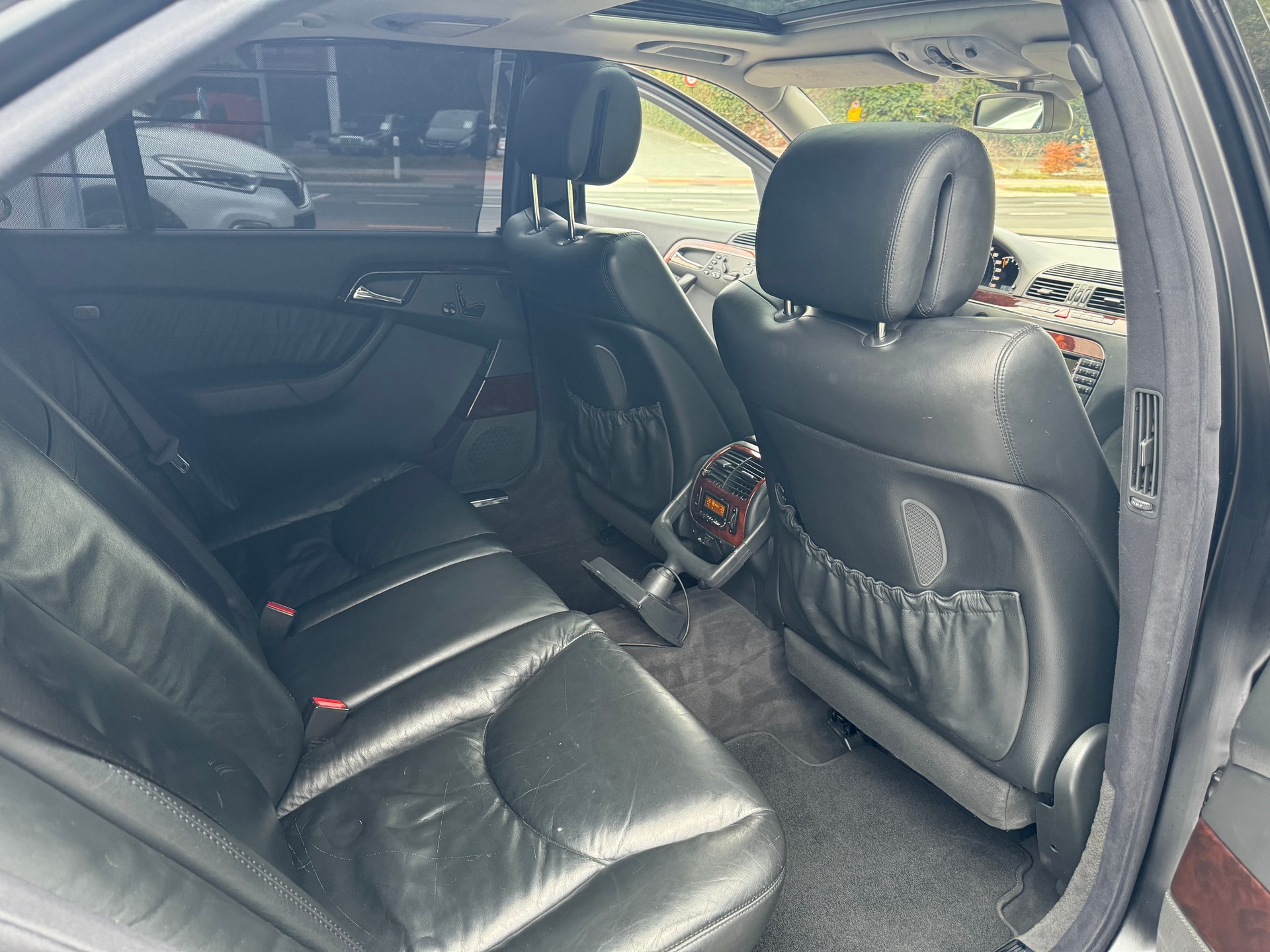 MERCEDES-BENZ S 500 4Matic-image-13