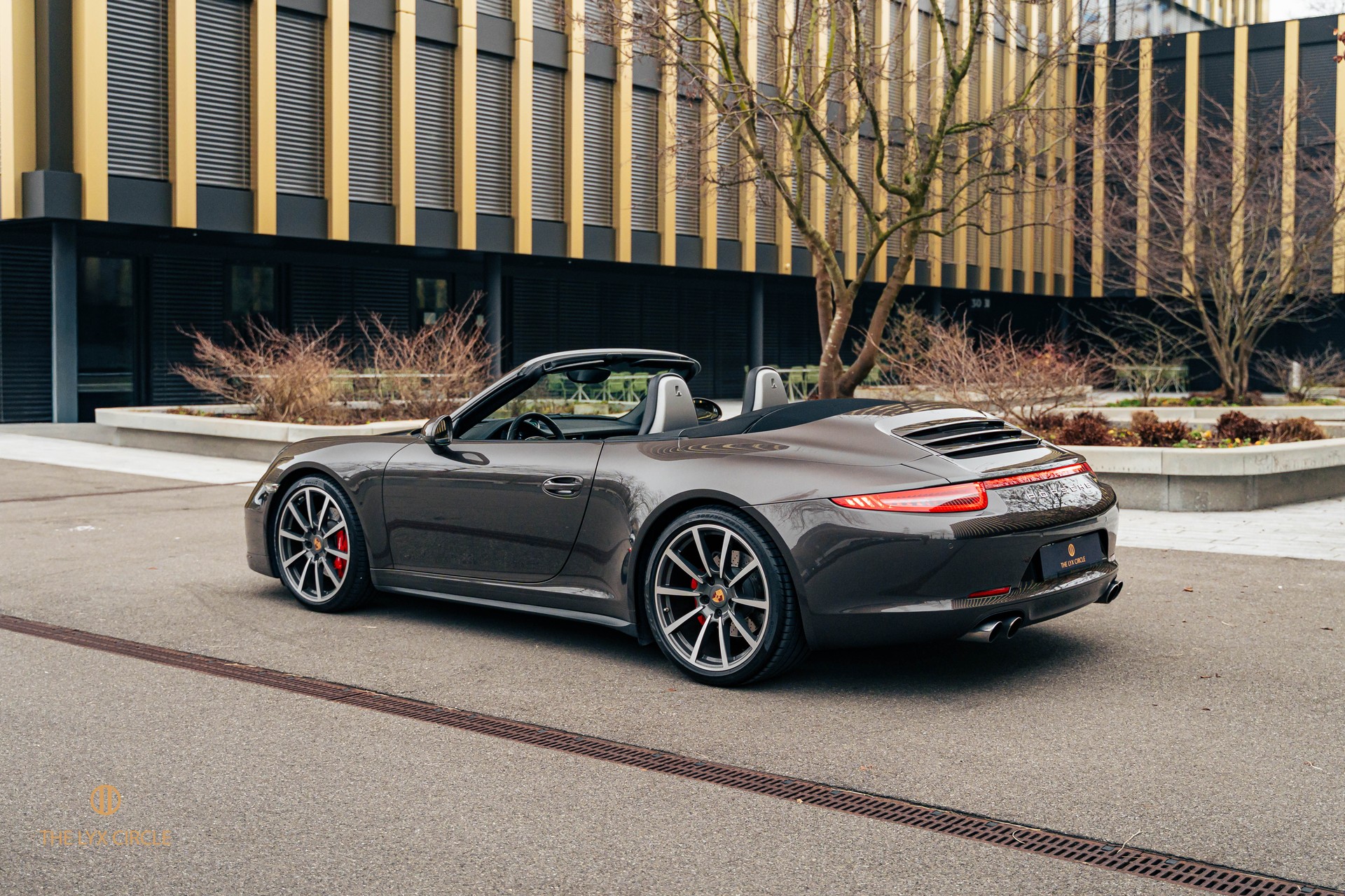 PORSCHE 911 Cabrio Carrera 4S PDK-image-4