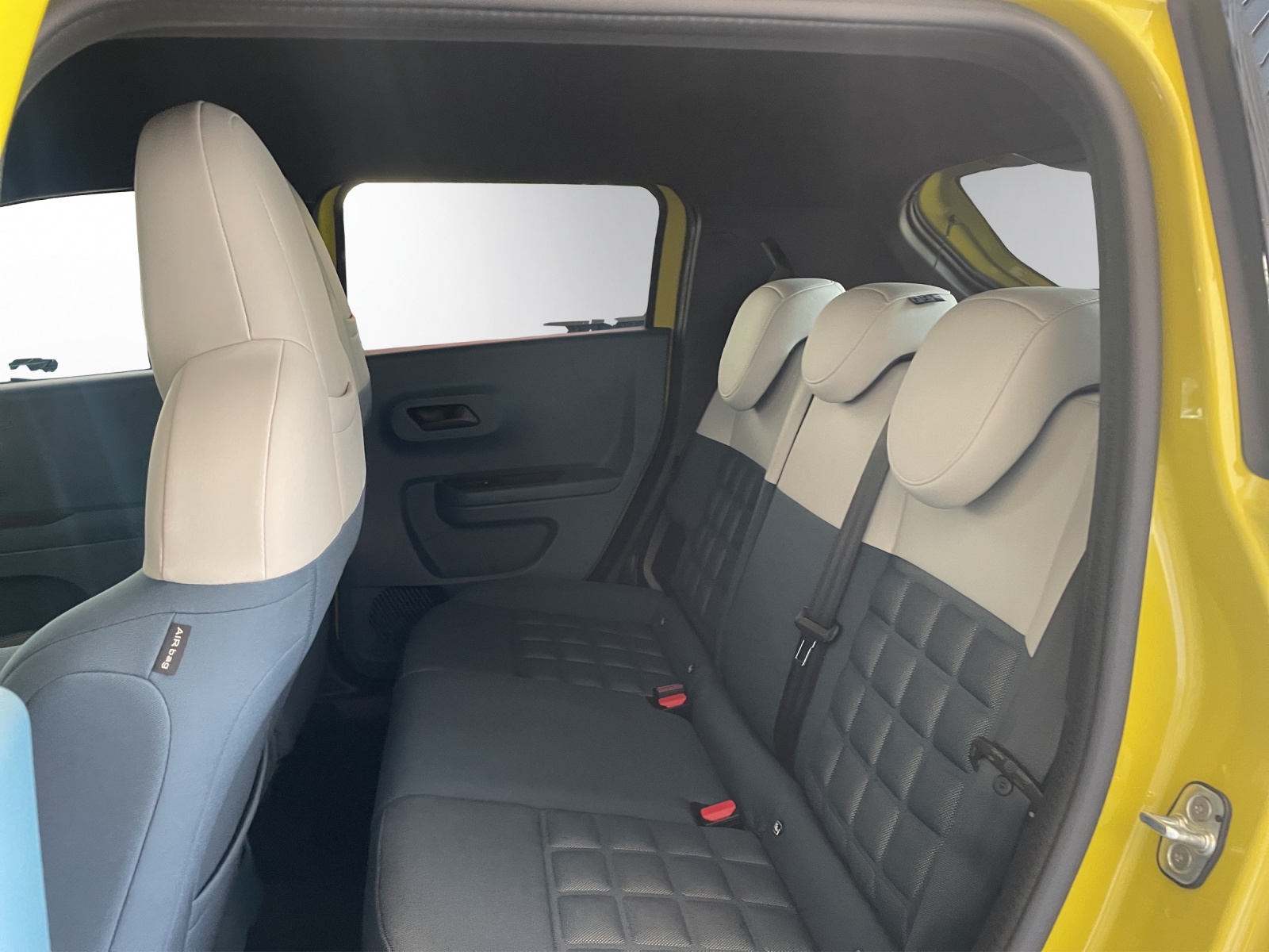 FIAT Grande Panda MHEV La Prima-image-5