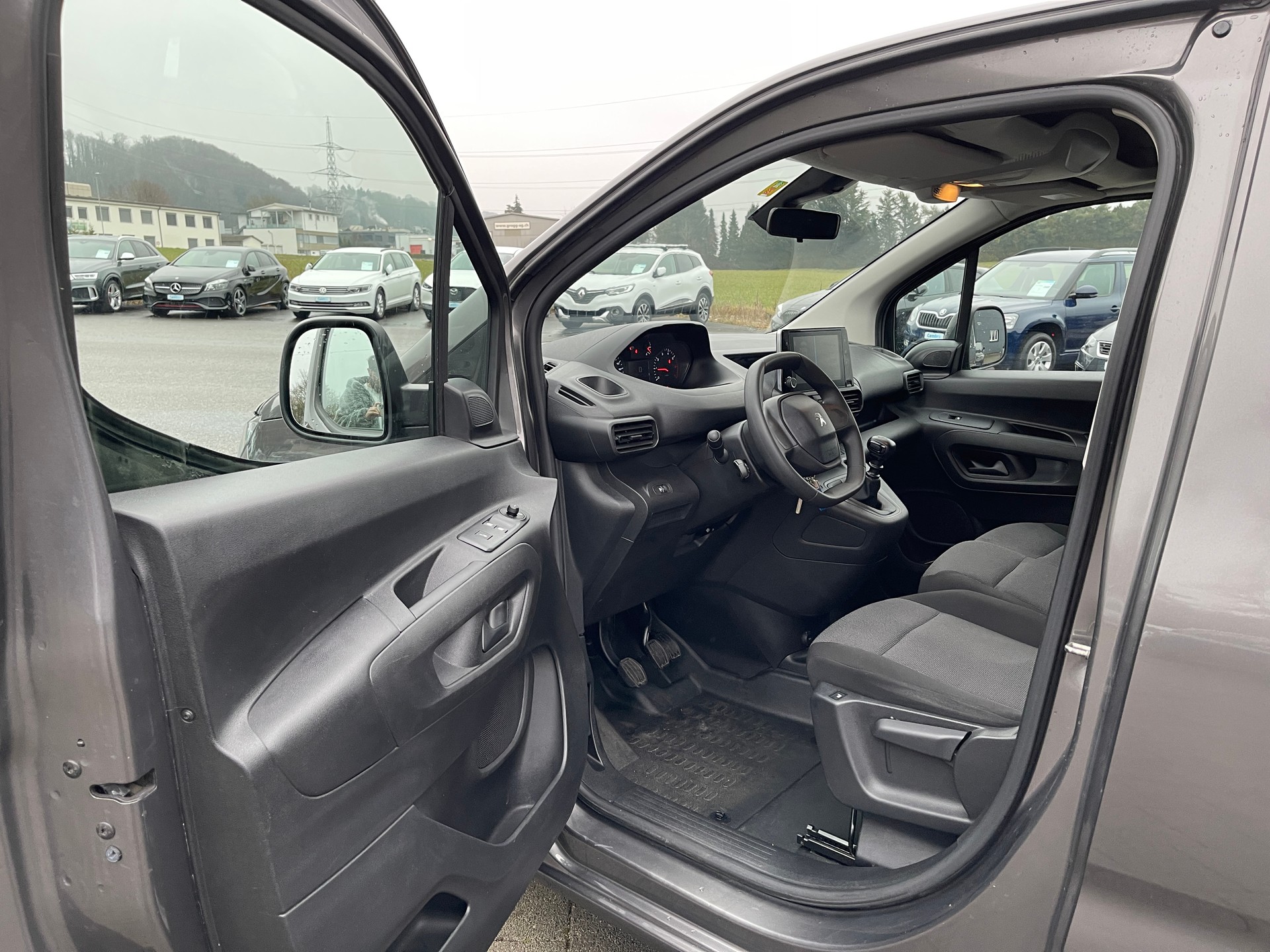 PEUGEOT Partner 1.2 Pure Tech s/s Premium 650kg-image-7