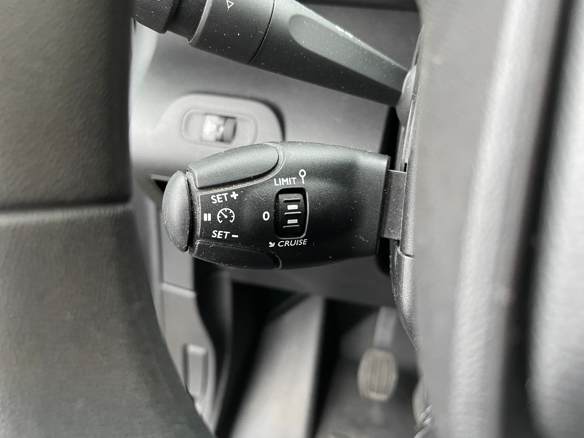 PEUGEOT Partner 1.2 Pure Tech s/s Premium 650kg-image-9