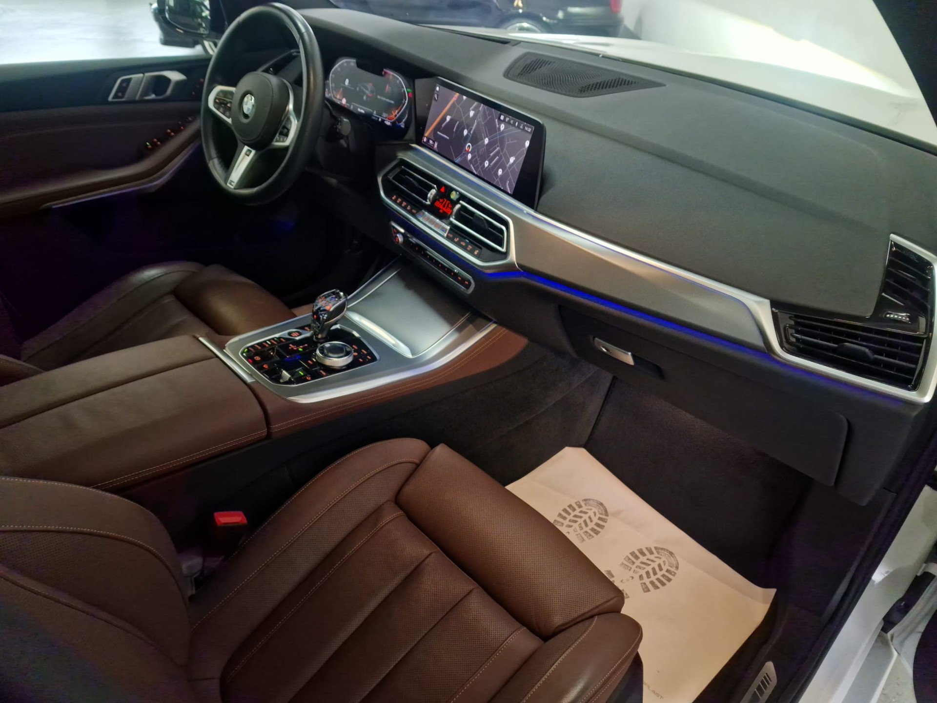 BMW X5 xDrive 30d Steptronic-image-18