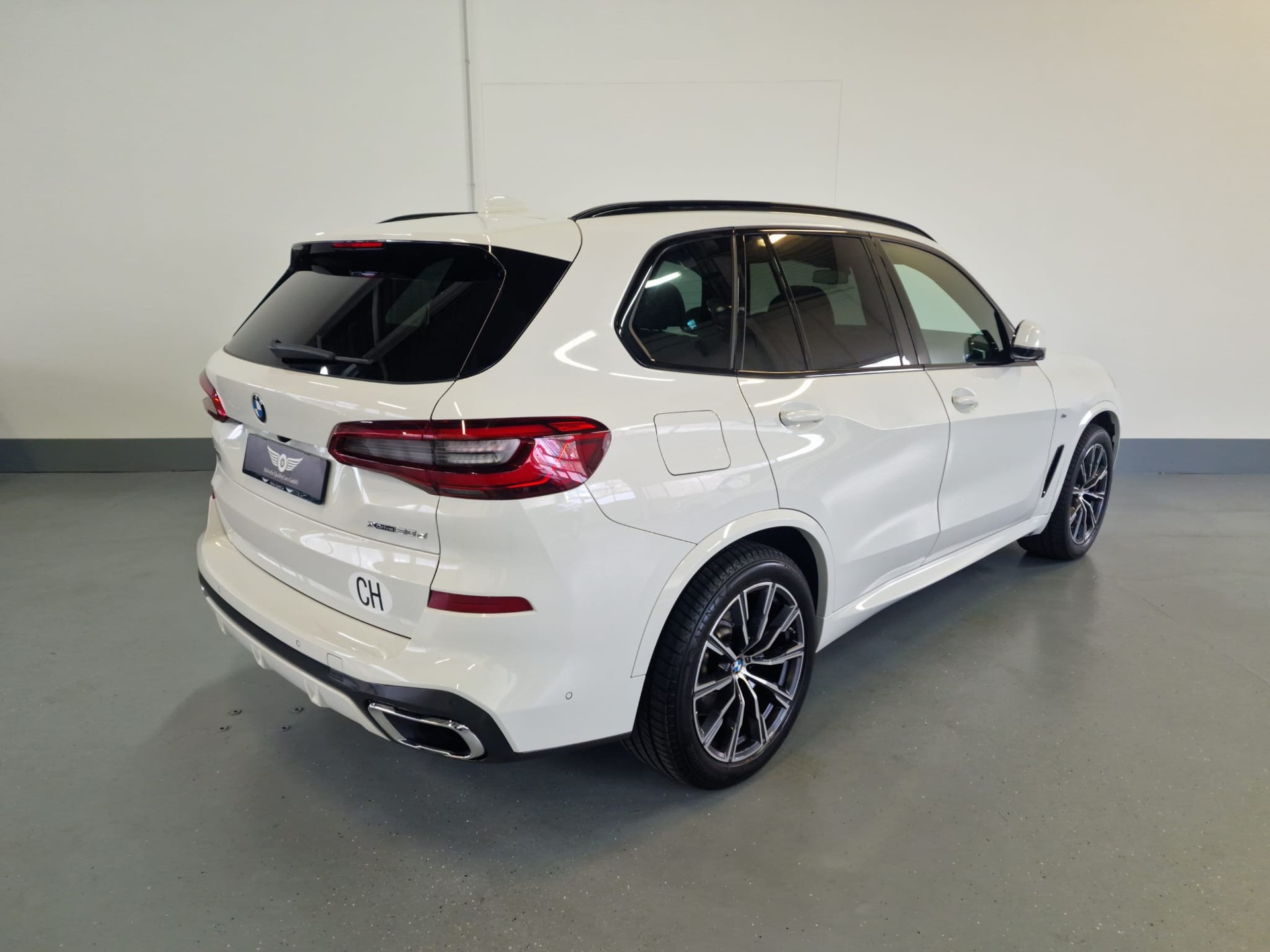 BMW X5 xDrive 30d Steptronic-image-12