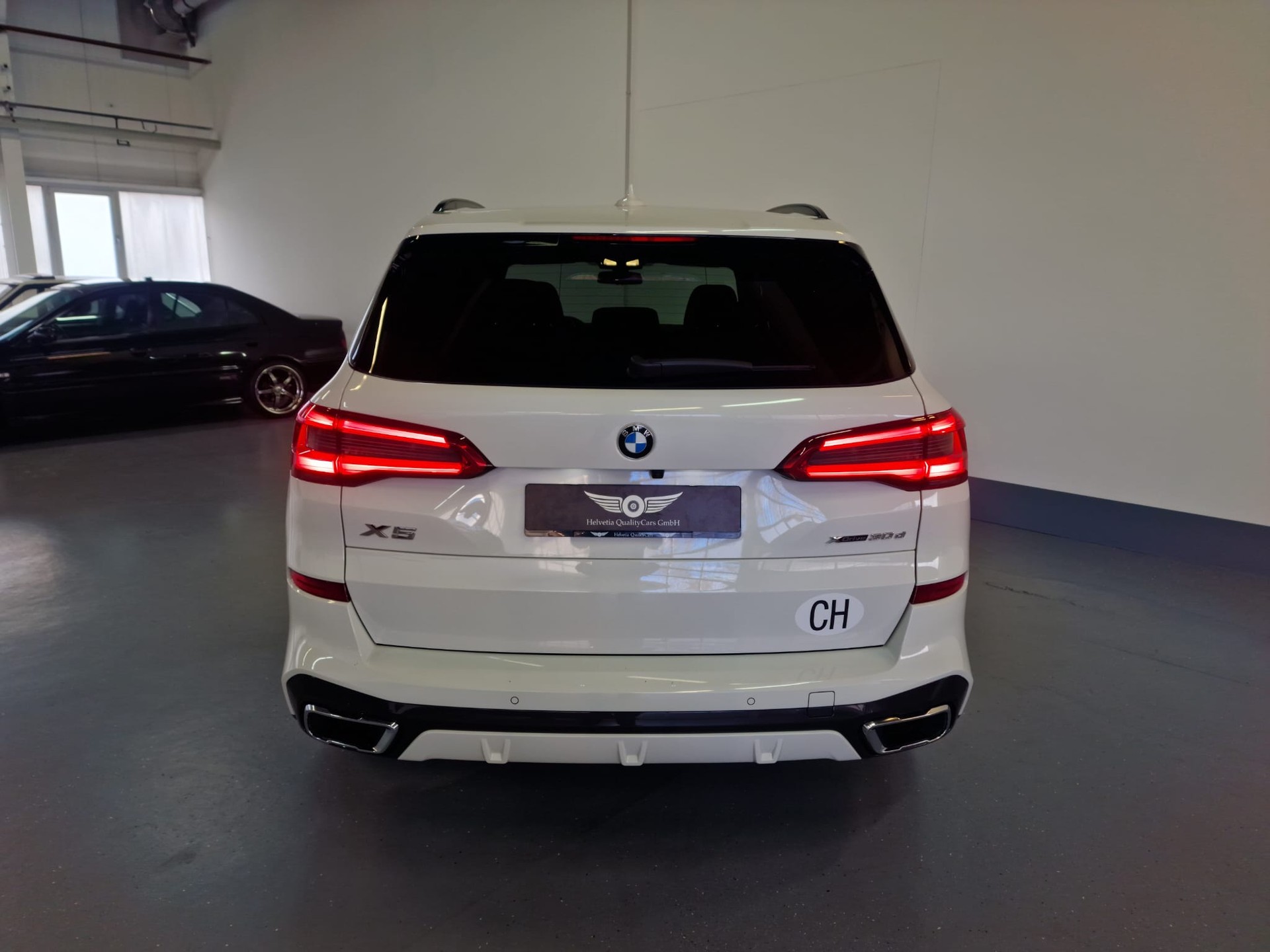 BMW X5 xDrive 30d Steptronic-image-16