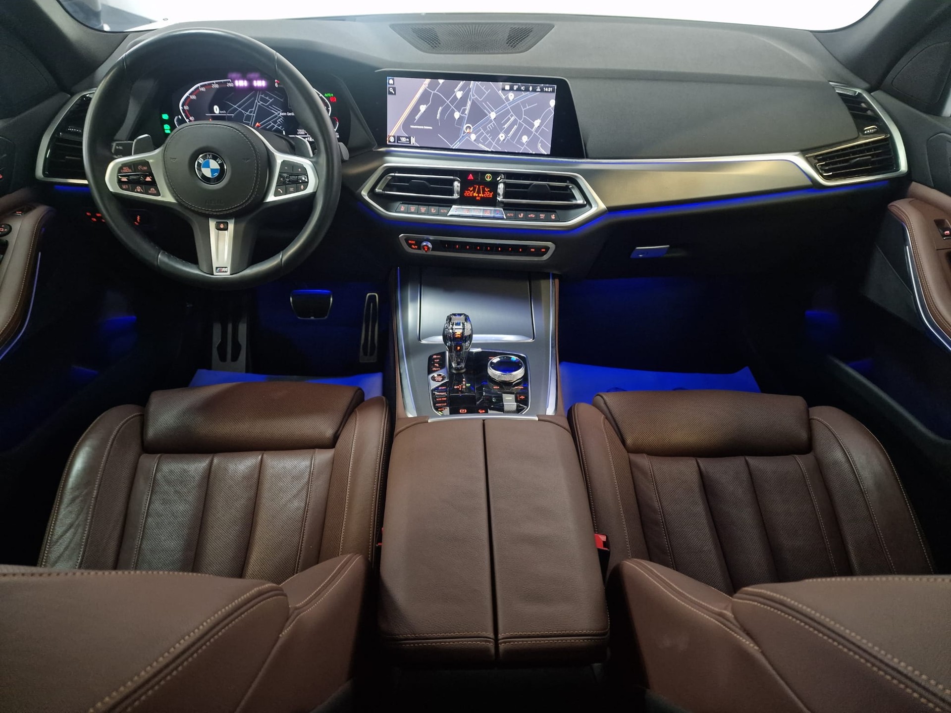 BMW X5 xDrive 30d Steptronic-image-17