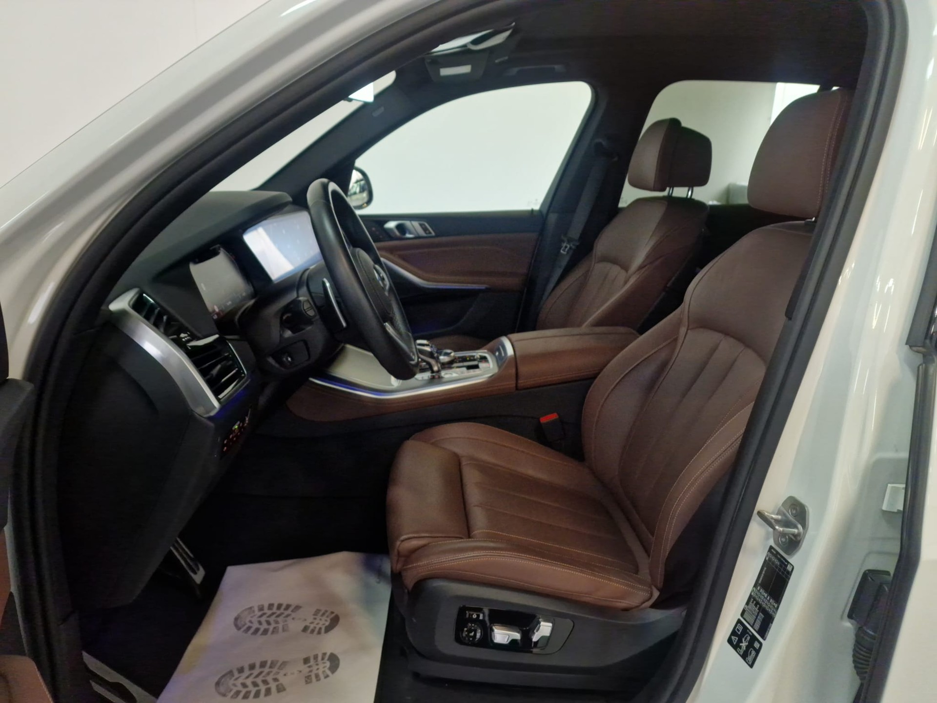 BMW X5 xDrive 30d Steptronic-image-21