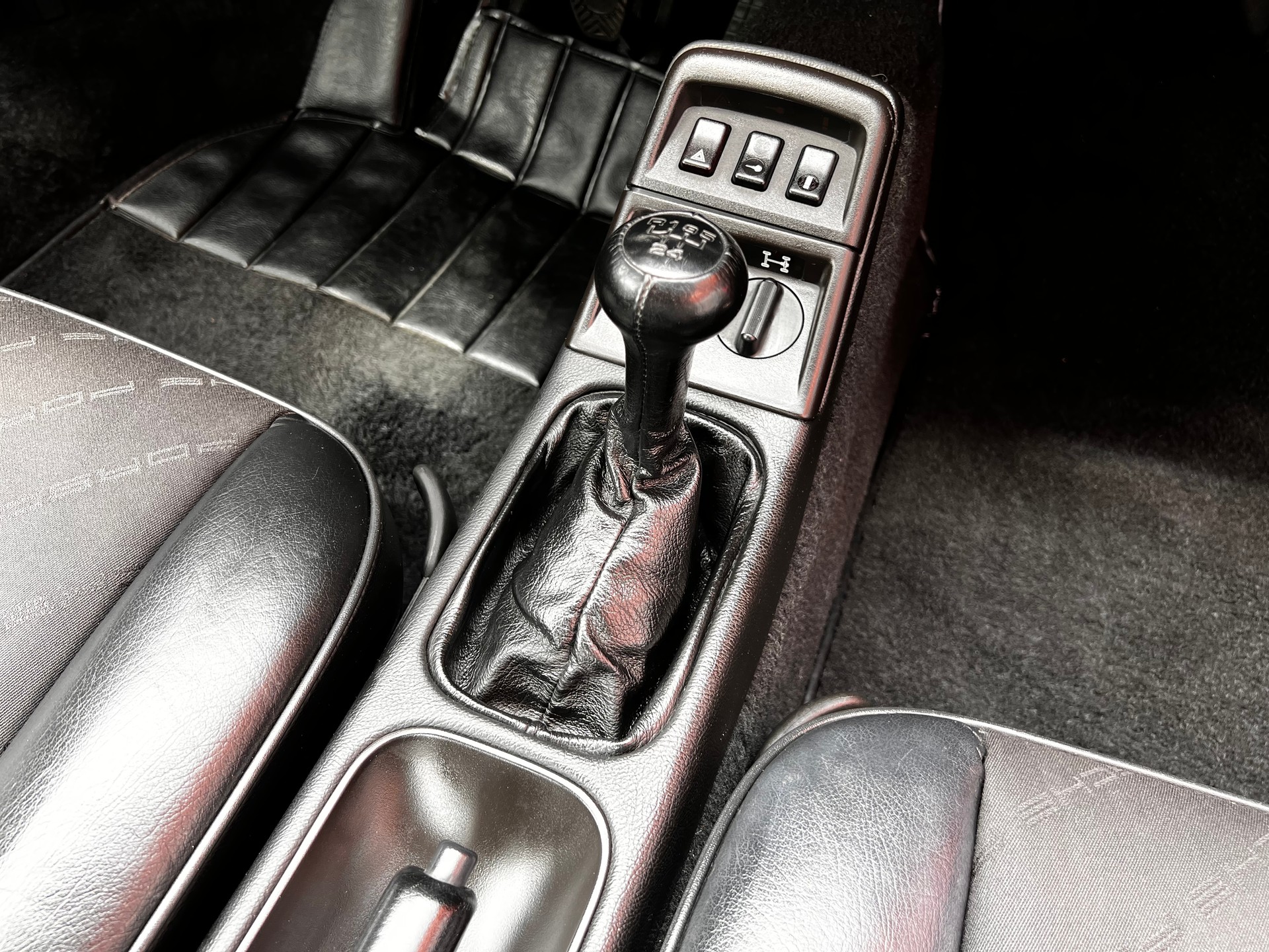 PORSCHE 911 Targa 3.6 Carrera 4-image-24