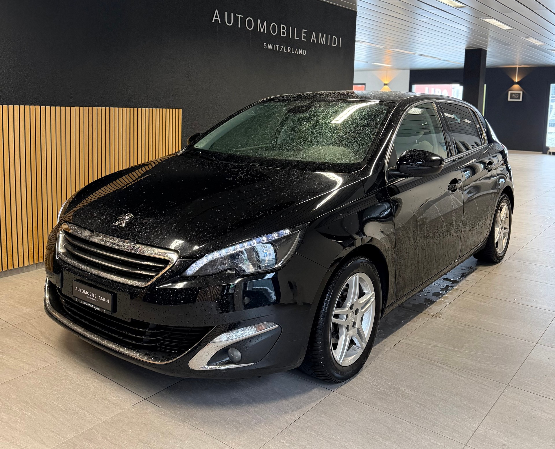 PEUGEOT 308 1.6 THP Allure
