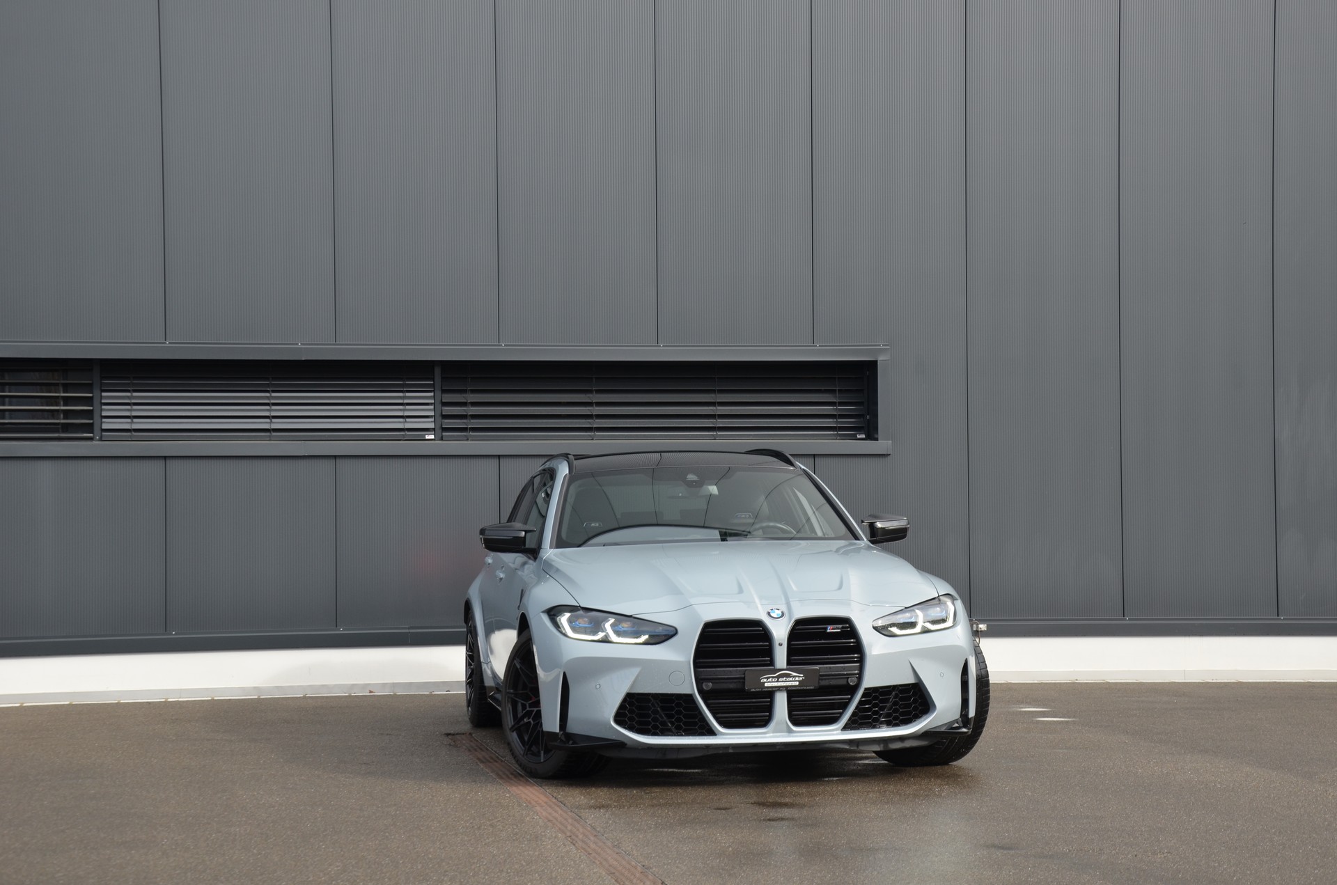 BMW M3 Touring xDrive Competition M-image-6