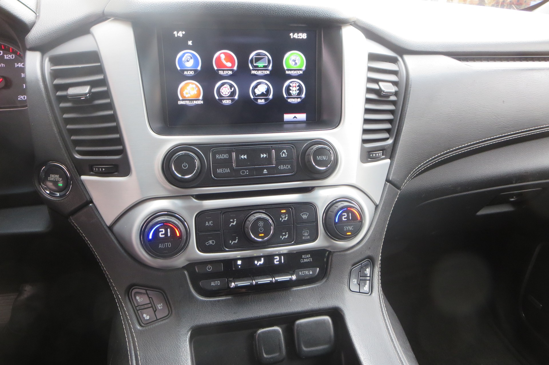 GMC Yukon SLT 5.3 V8 XL-image-9