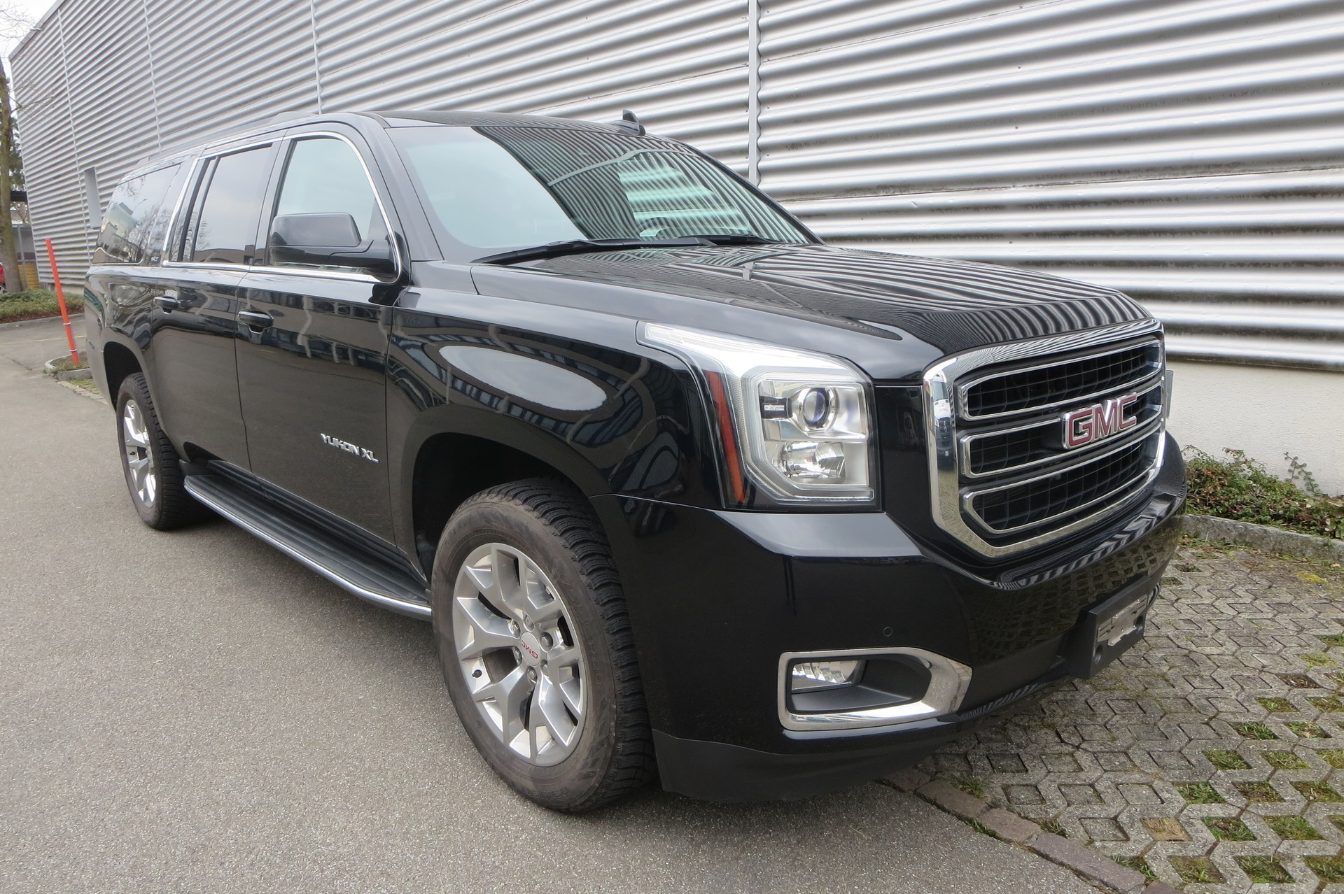 GMC Yukon SLT 5.3 V8 XL-image-1