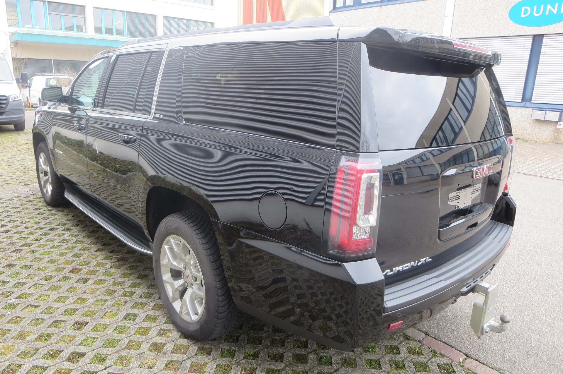 GMC Yukon SLT 5.3 V8 XL-image-2