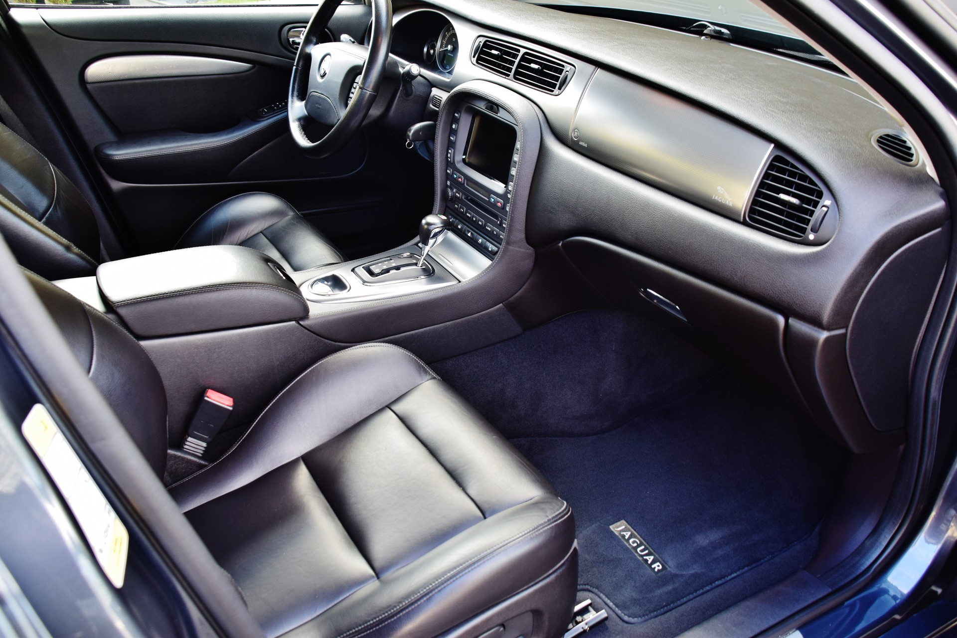 JAGUAR S-Type 4.2 V8 S/C R-image-9