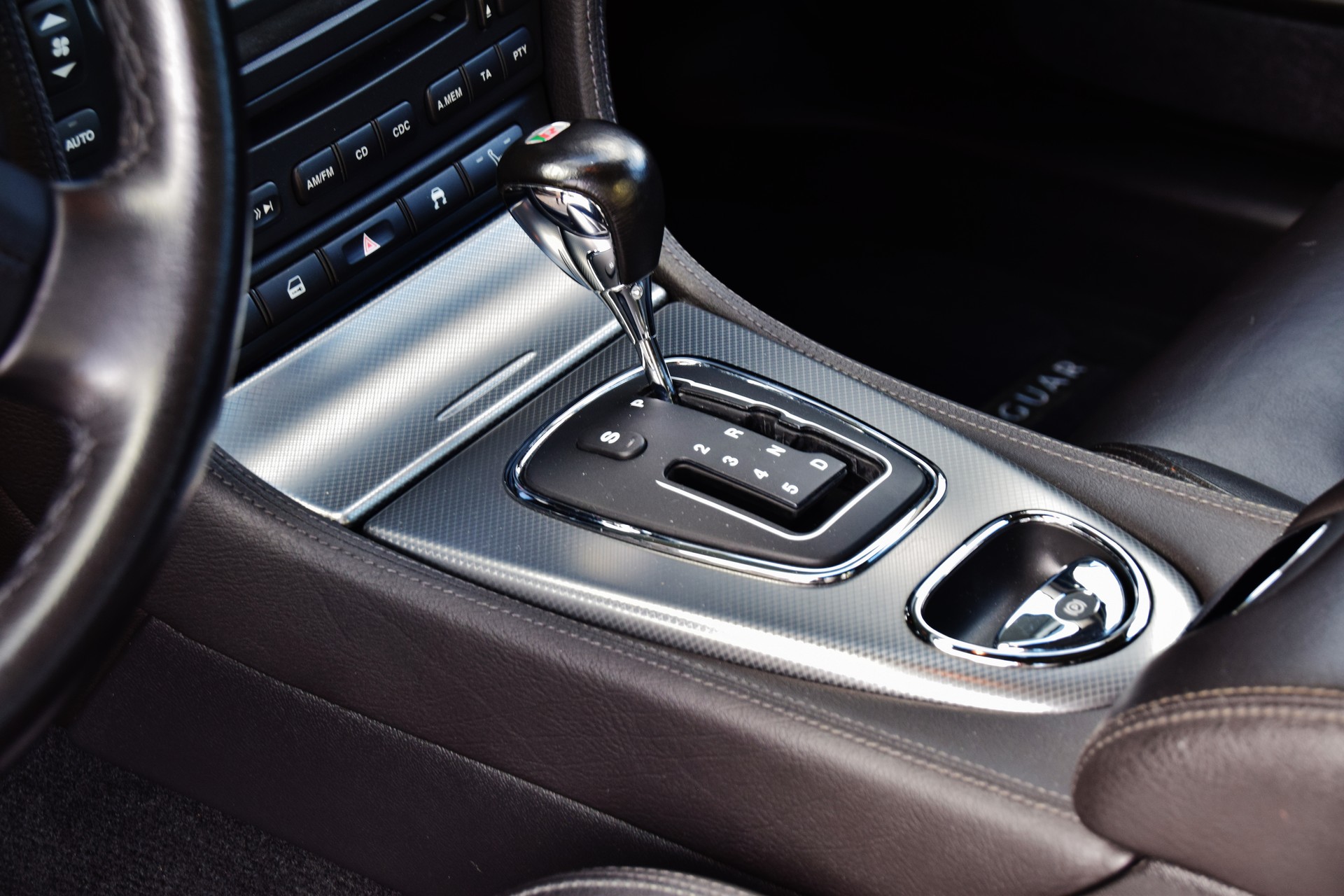 JAGUAR S-Type 4.2 V8 S/C R-image-17