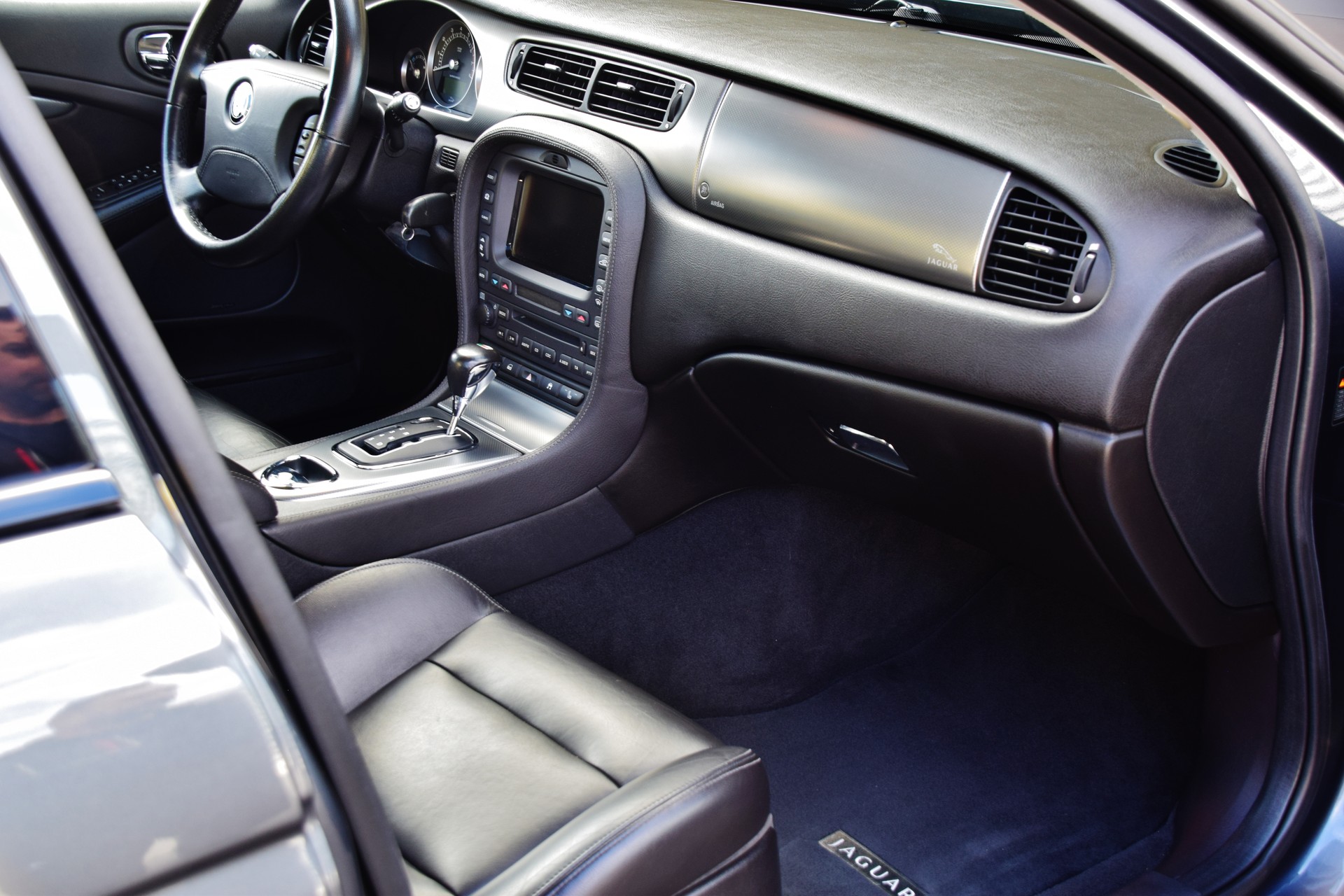 JAGUAR S-Type 4.2 V8 S/C R-image-14