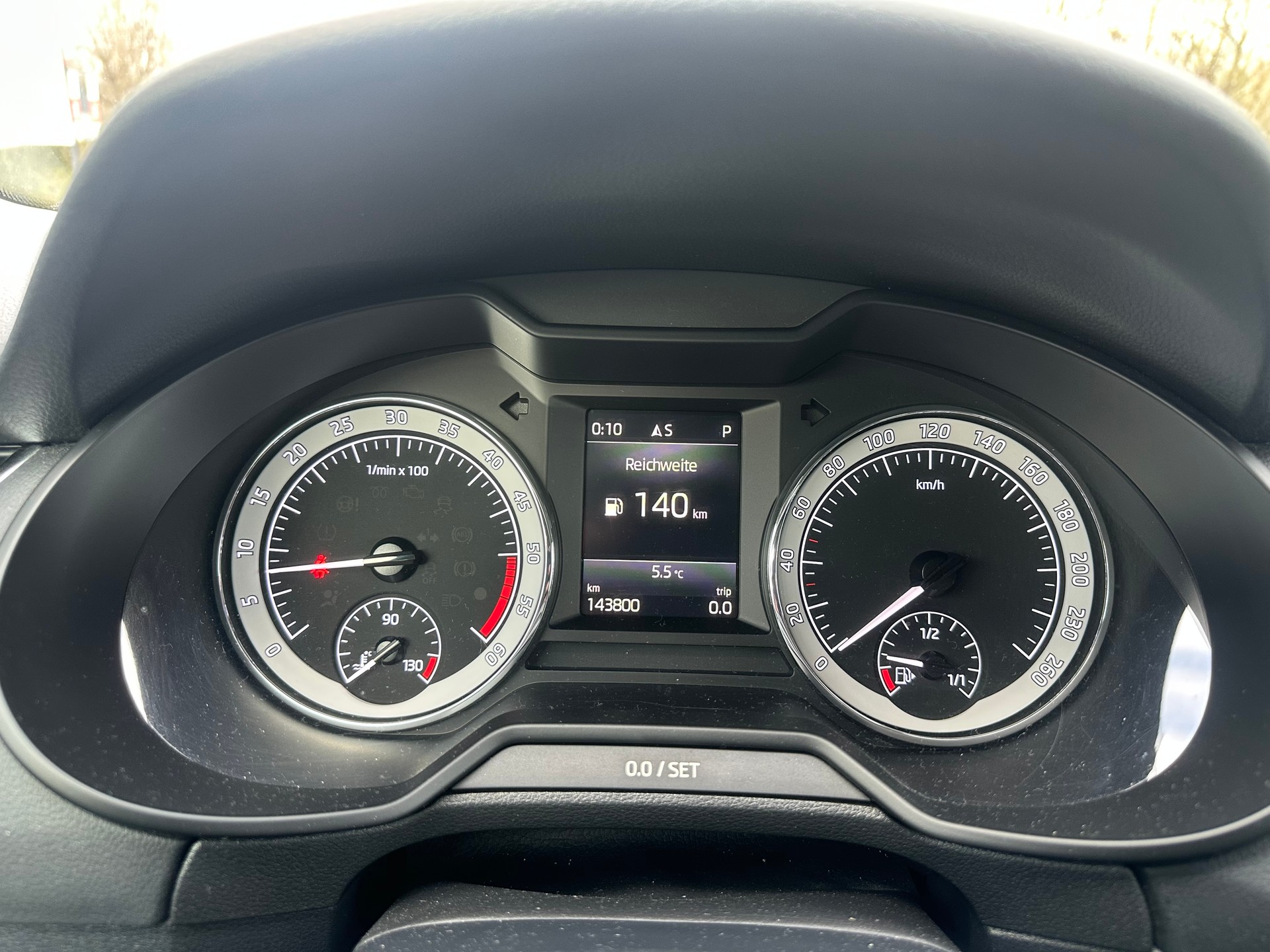 SKODA Octavia Combi 2.0 TDI Style 4x4 DSG-image-15