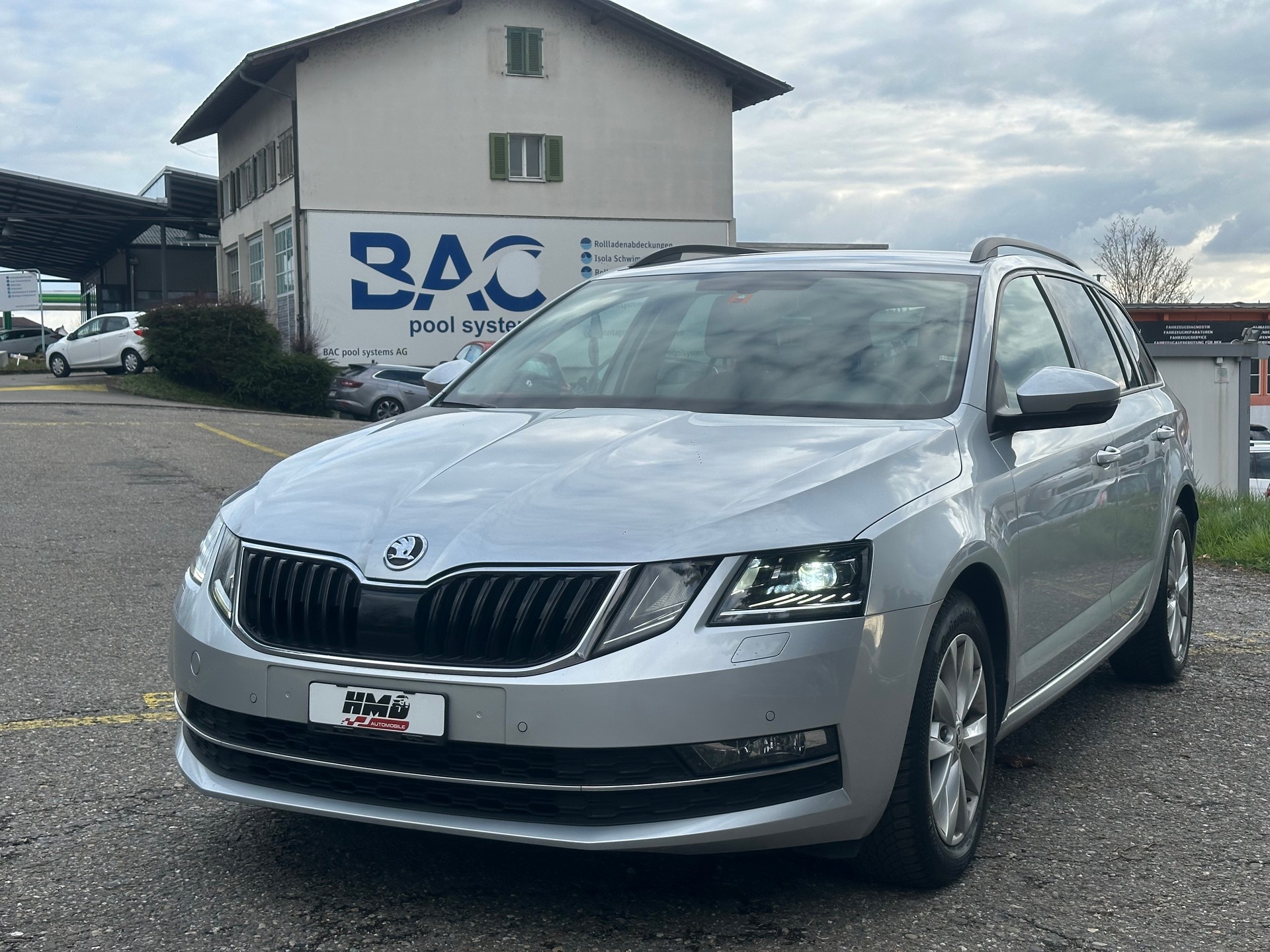 SKODA Octavia Combi 2.0 TDI Style 4x4 DSG