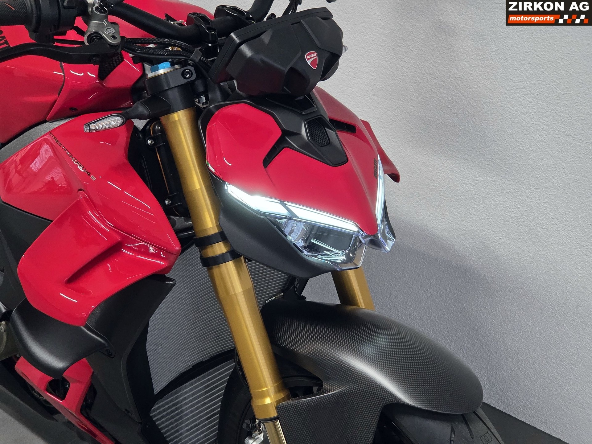 DUCATI Streetfighter V4 S | Essenza II-image-3