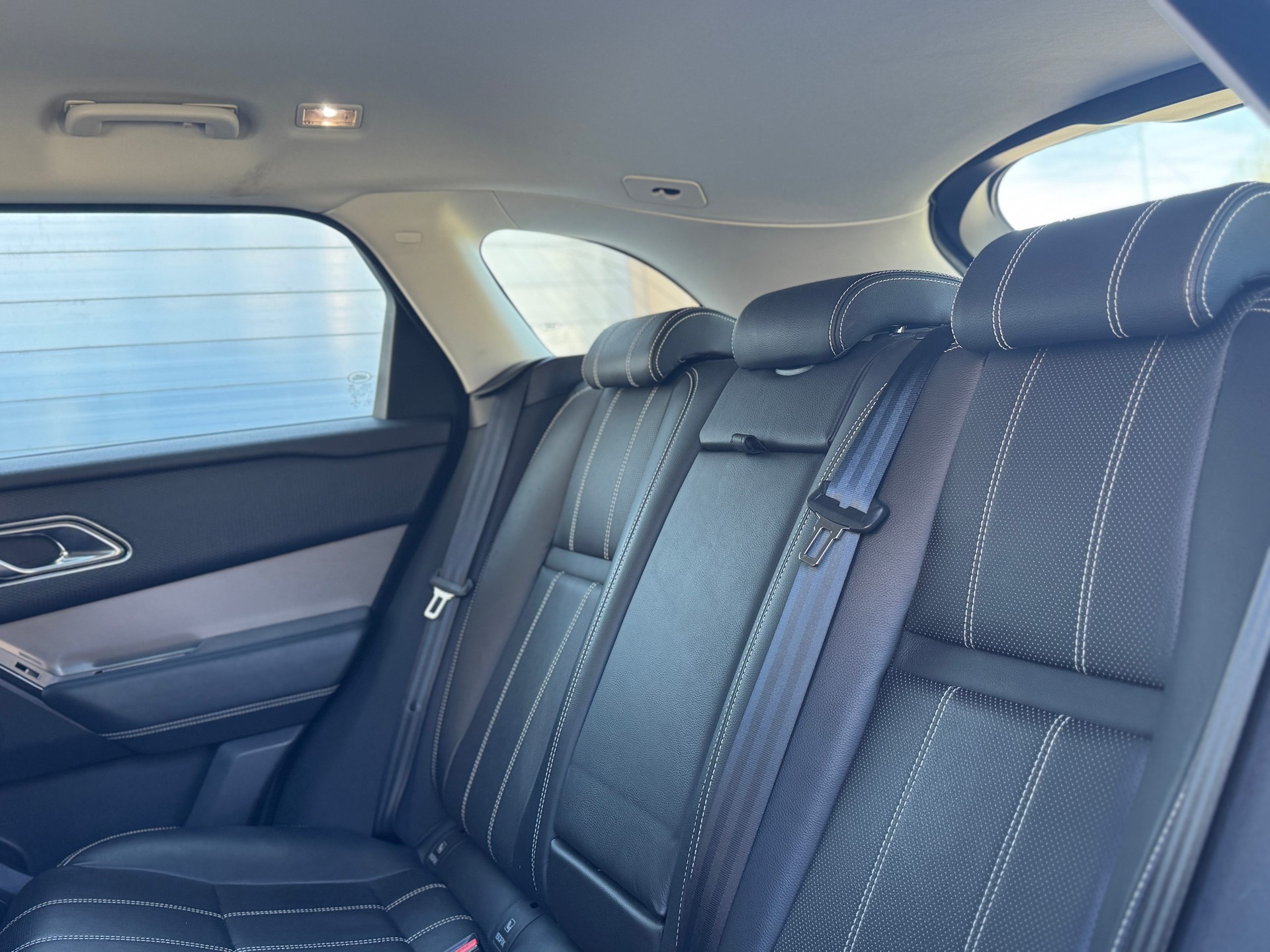 LAND ROVER Range Rover Velar P 250 S Automatic-image-9