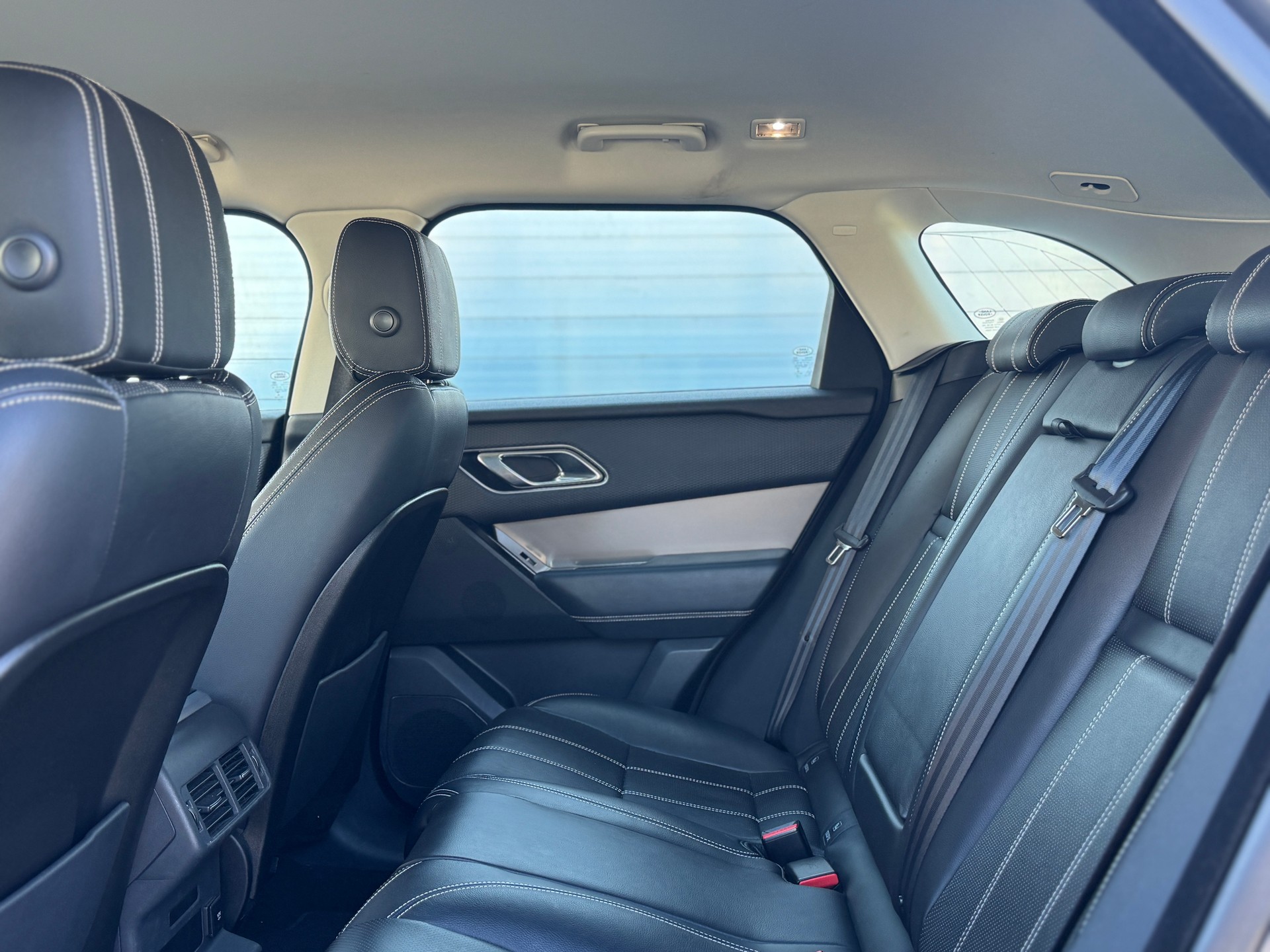 LAND ROVER Range Rover Velar P 250 S Automatic-image-8