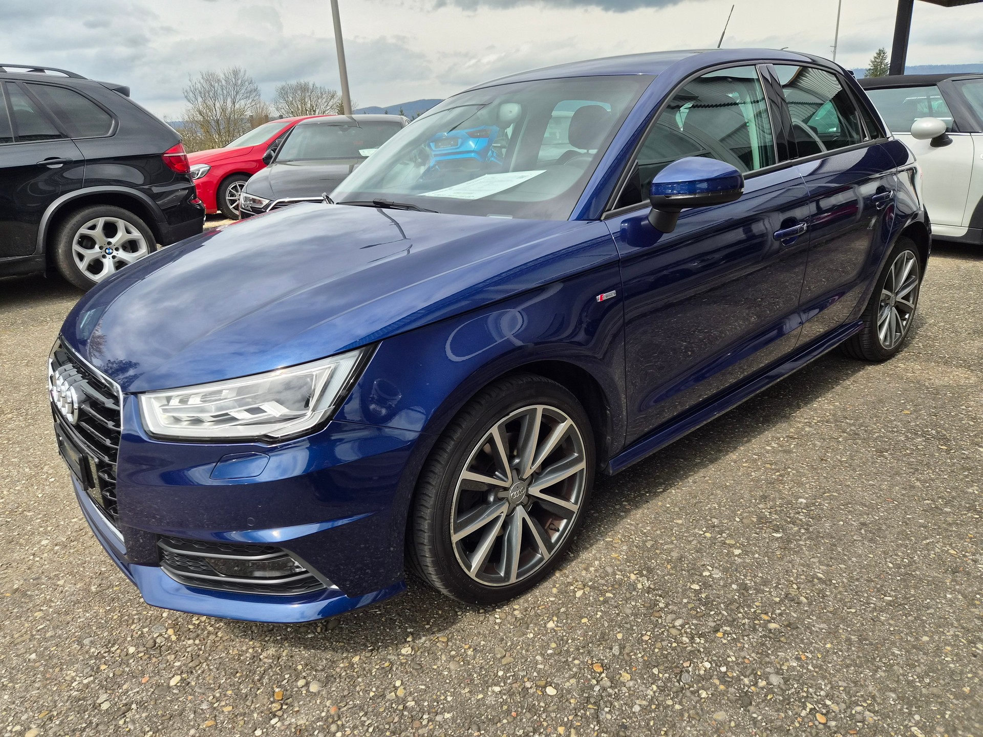 AUDI A1 Sportback 1.4 TFSI Sport S-tronic-showroom-element-2