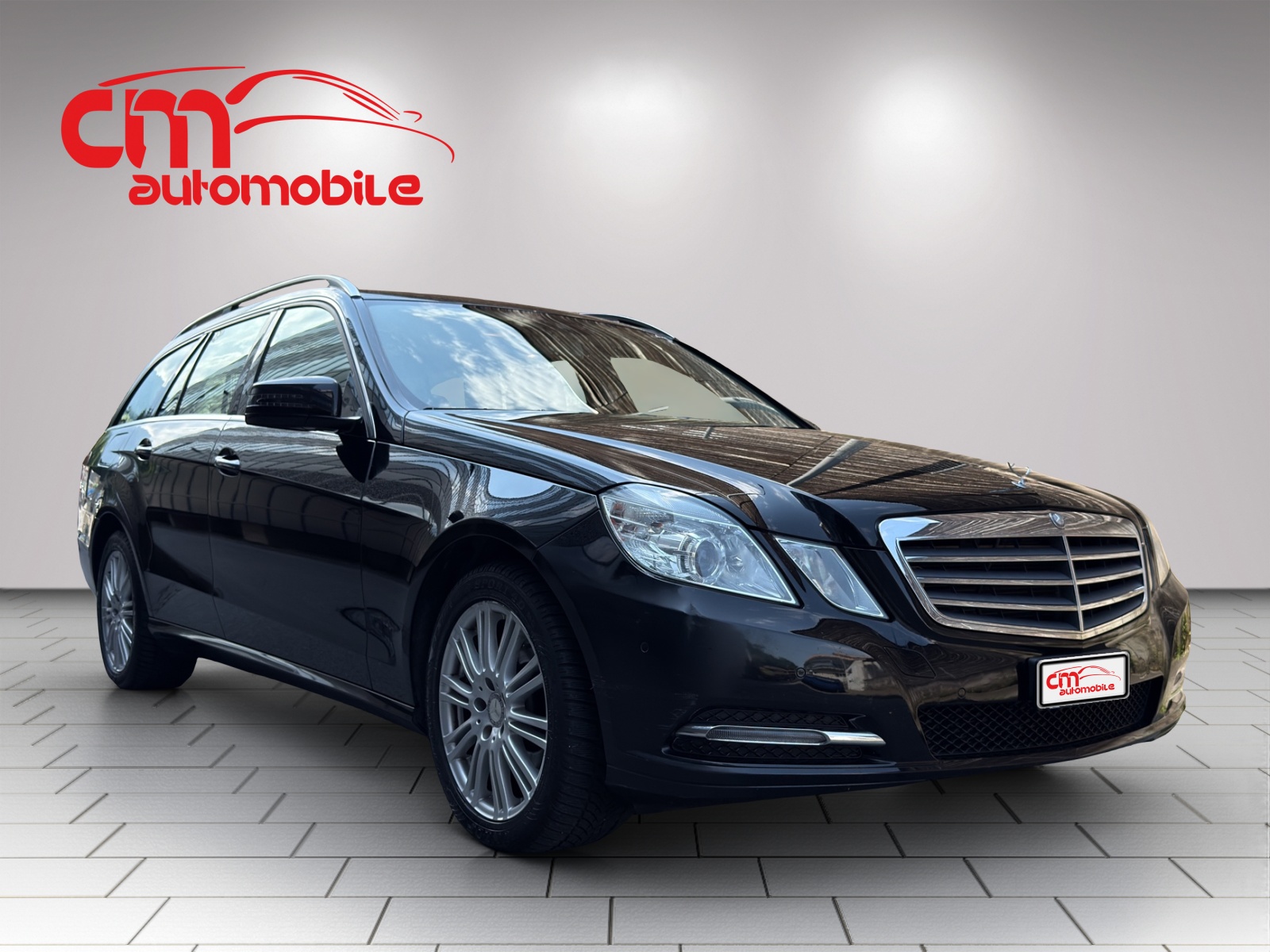 MERCEDES-BENZ E 350 CDI BlueEfficiency 4Matic 7G-Tronic-showroom-element-3