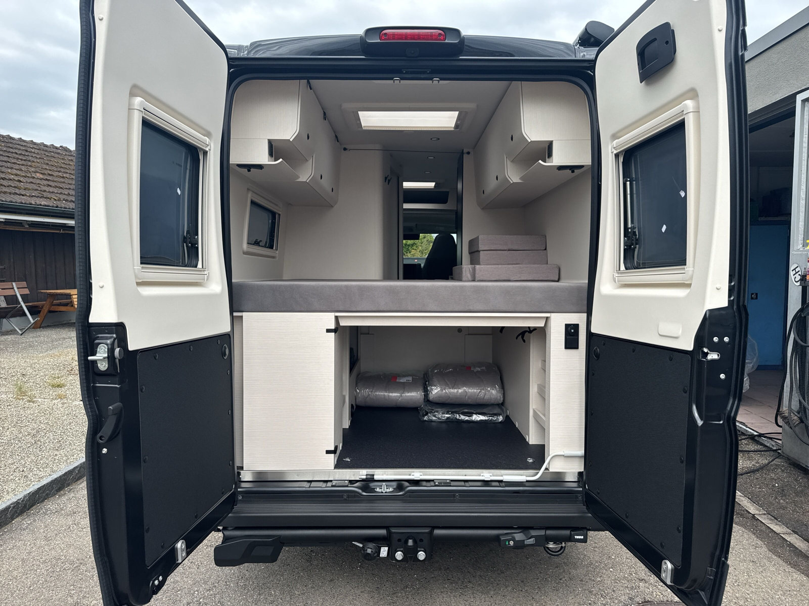 TOURNE MOBIL 6.4 - 180 PS SELECT / Heavy / Automat-image-5