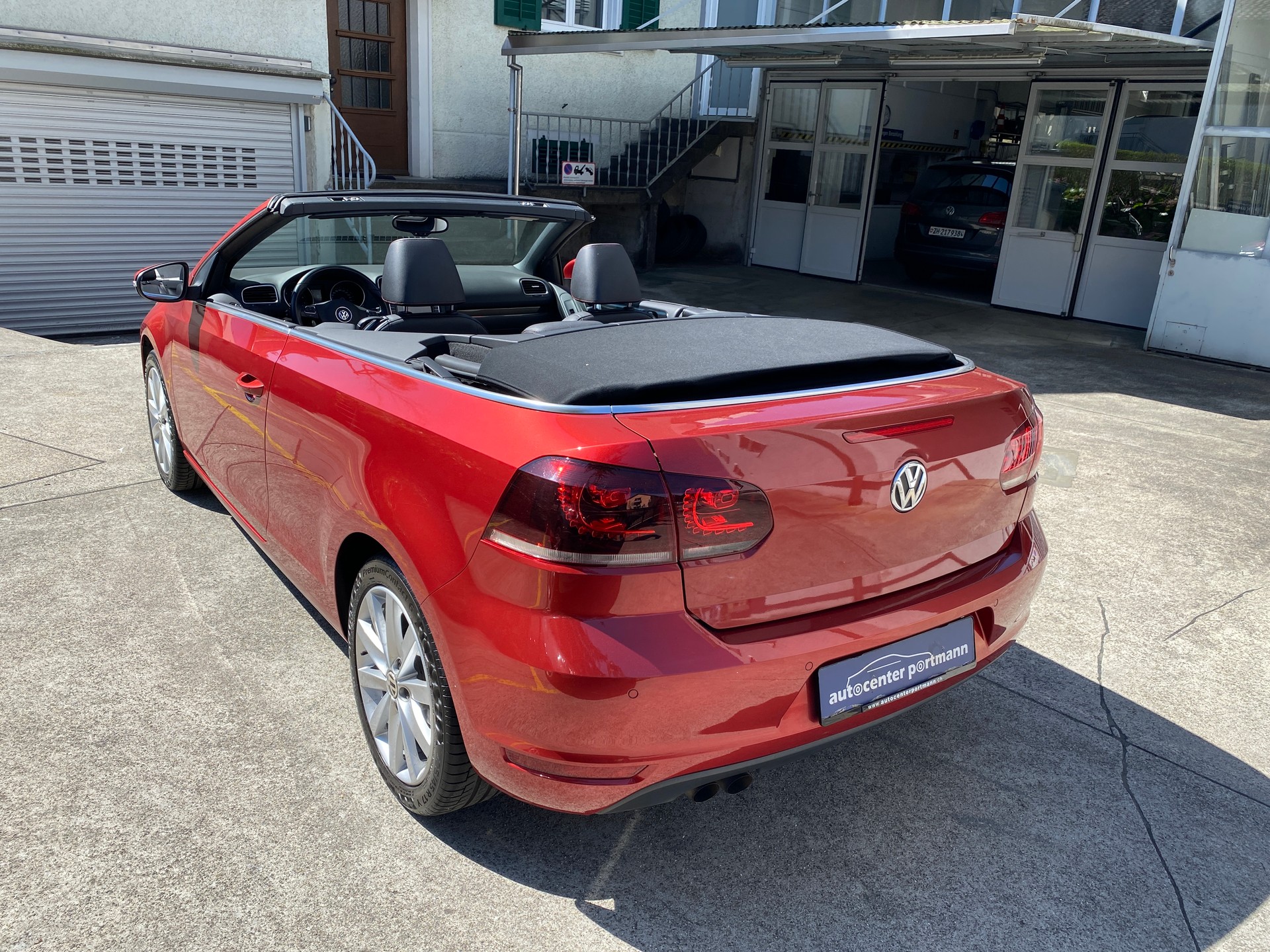 VW Golf Cabrio 1.4 TSI DSG-image-11